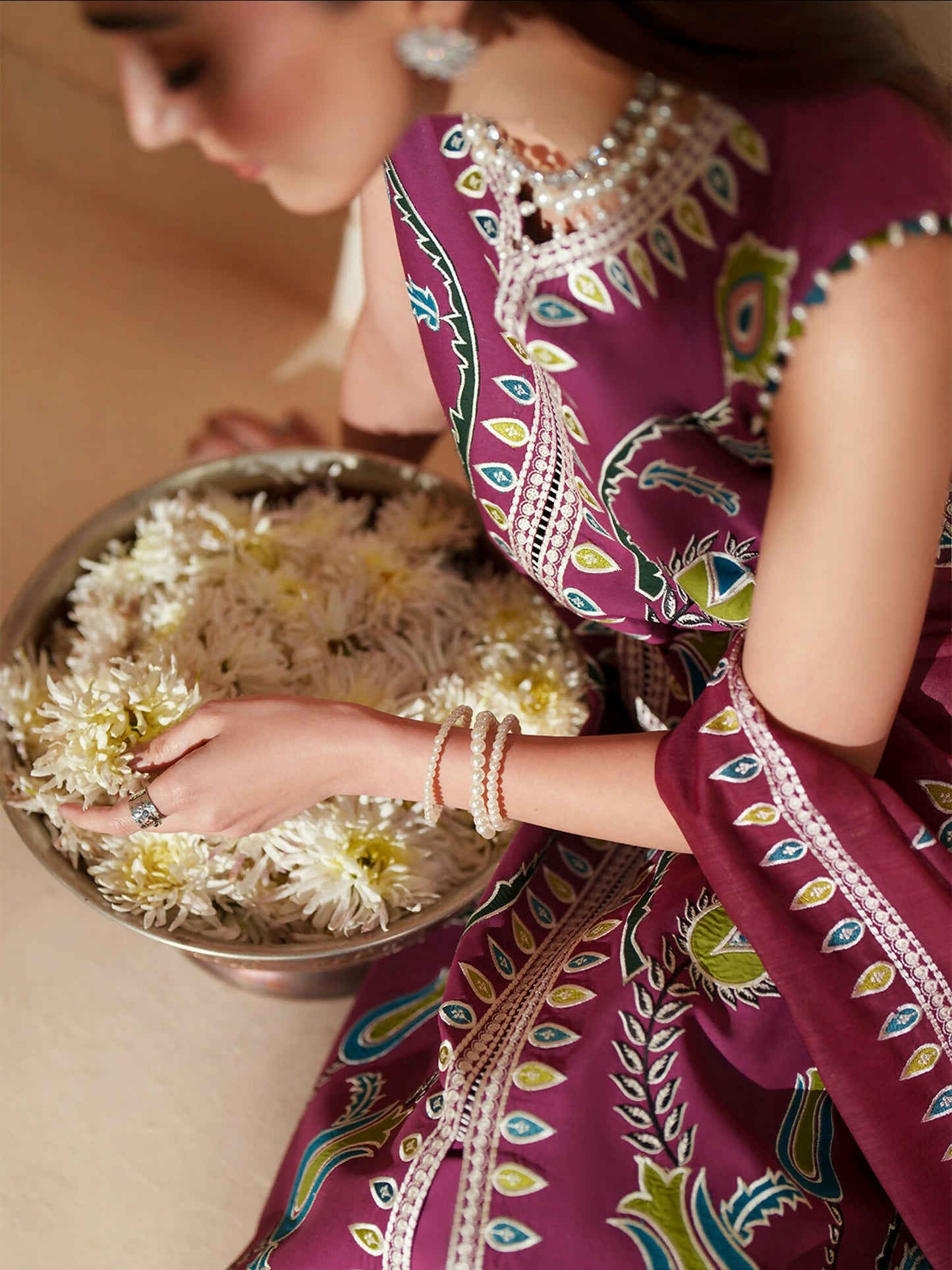 Binilyas Mashriq Luxury Lawn'26 Embroidered Unstitched 3-Piece Suit-D-118-A