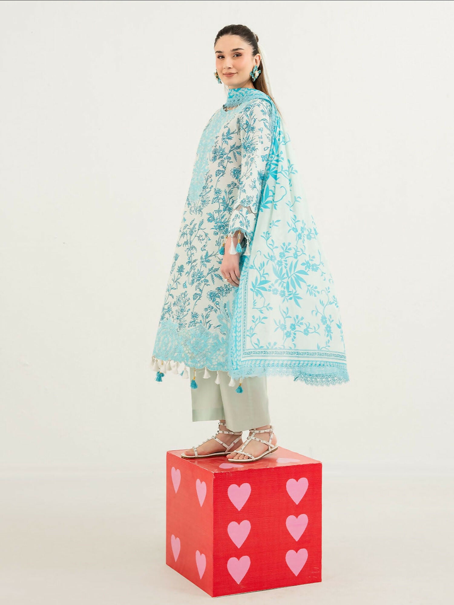 Mahnur Anaya Lawn Vol-1 Embroidered Unstitched 3-Piece Suit-ANA-014