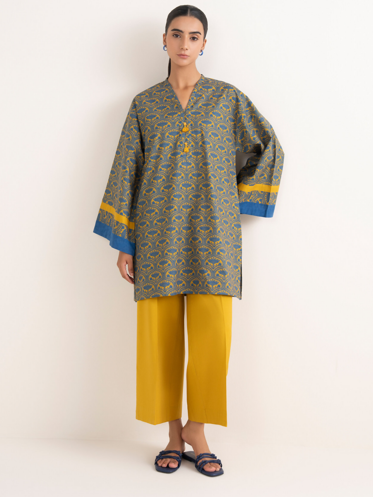 Sapphire Cotton Printed Unstitched 2-Piece Suit-U2T-DD25V6-10-B