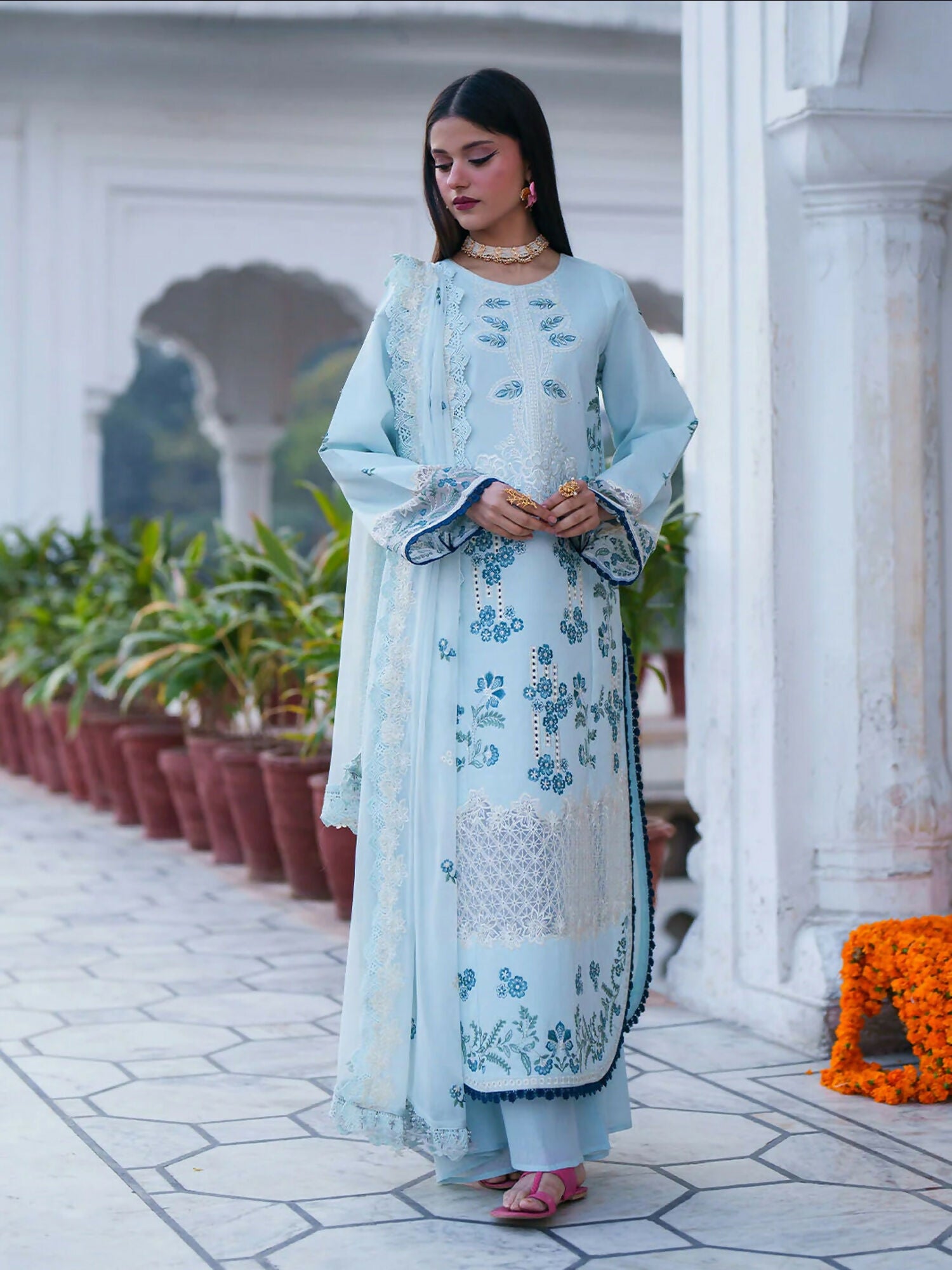 Mahnur Gul Luxury Lawn'26 Embroidered Unstitched 3-Piece Suit-G-006