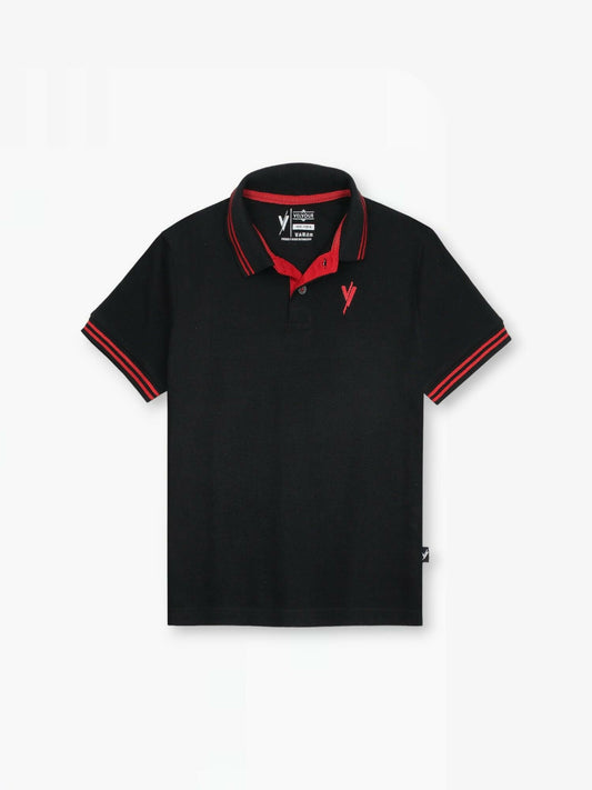 Classic boys’ plain polo shirt in breathable piqué fabric, featuring short sleeves, tipping collar, and subtle logo embroidery – ideal for summer wear and all-day comfort