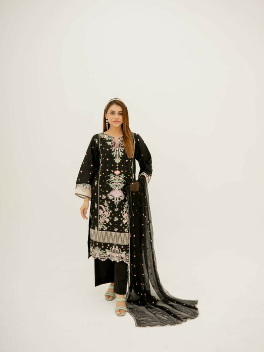 Kachy Dhaagy black 3-piece embroidered lawn suit with embroidered shirt, chiffon dupatta, and plain trouser.