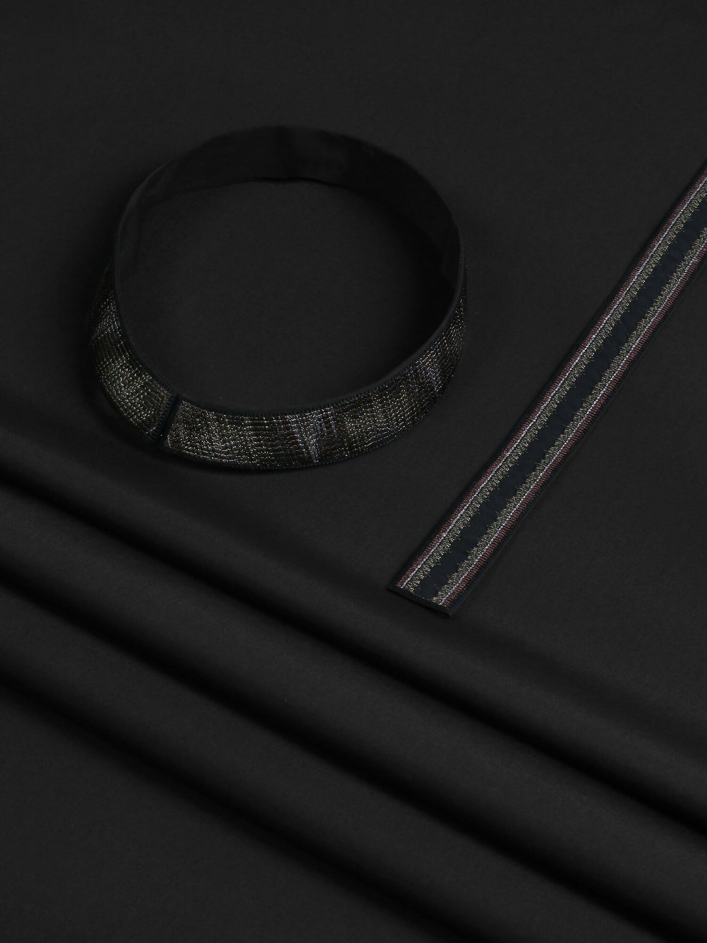 Fabrich Men Wash & Wear Embroidered Unstitched Shalwar Kameez-GTS-FE-018