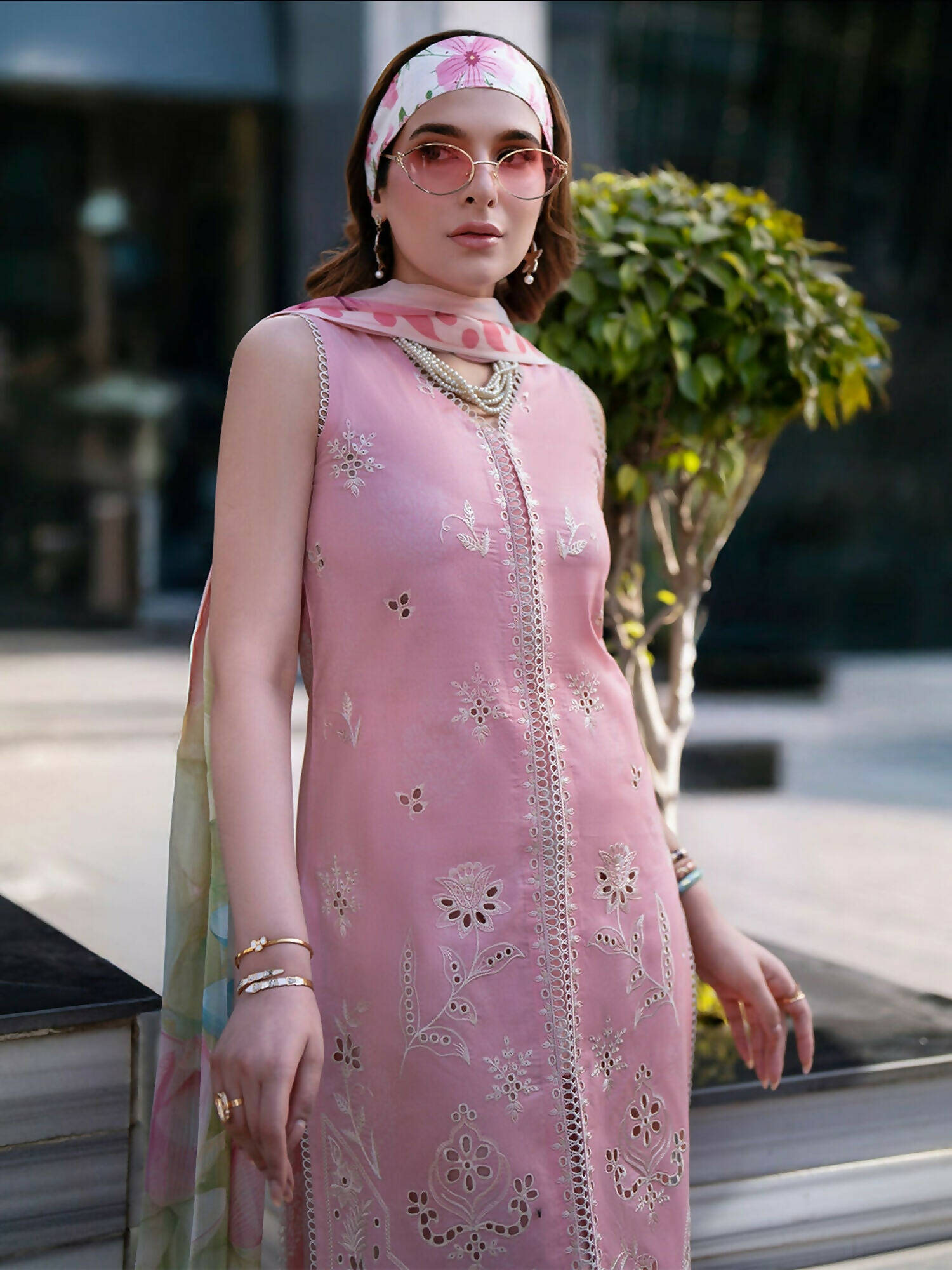 Mahnur Broadway Luxury Lawn'26 Embroidered Unstitched 3-Piece Suit-BW-008