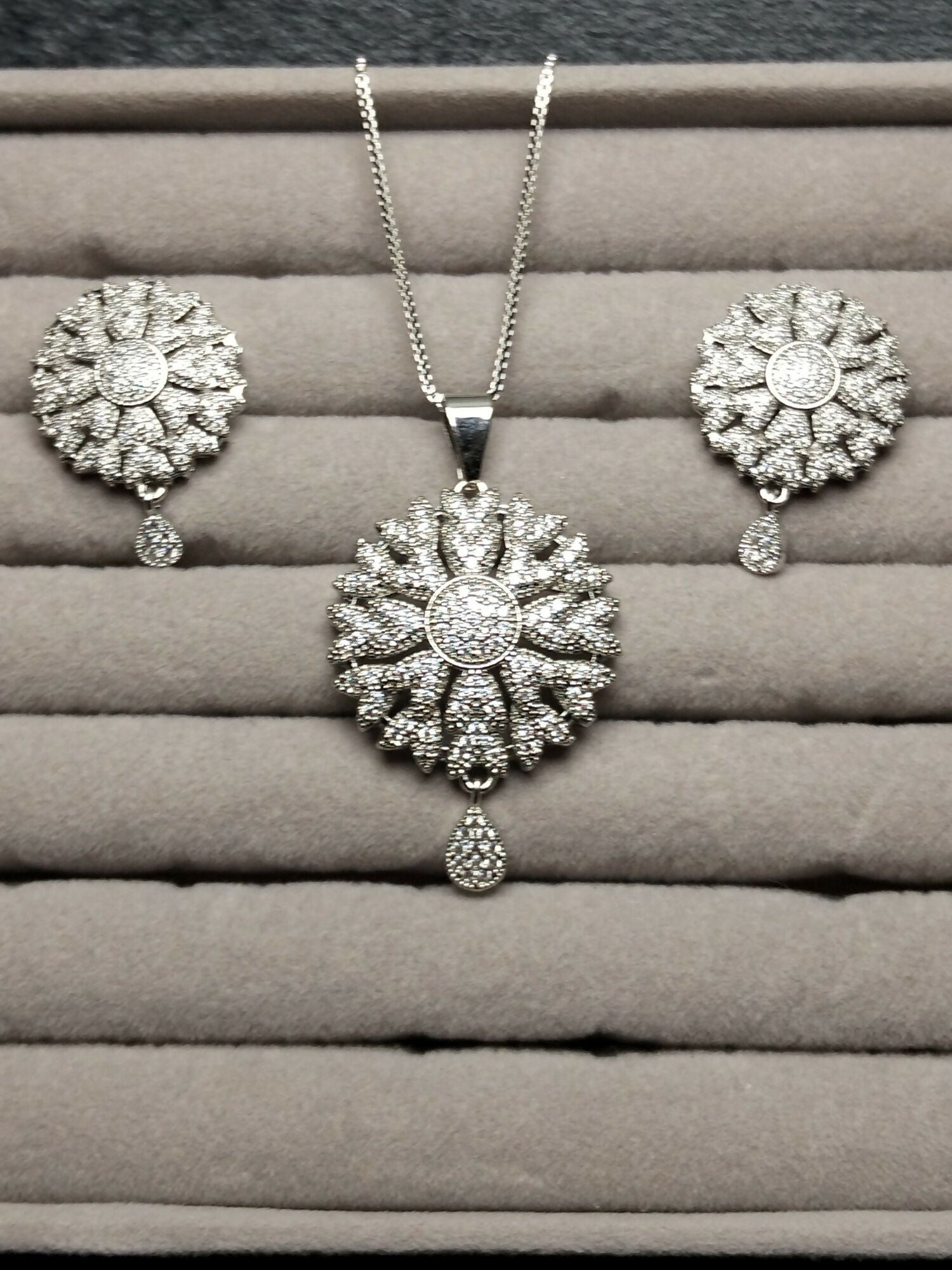 H&A Jewellery Stainless Steel Pendant Set