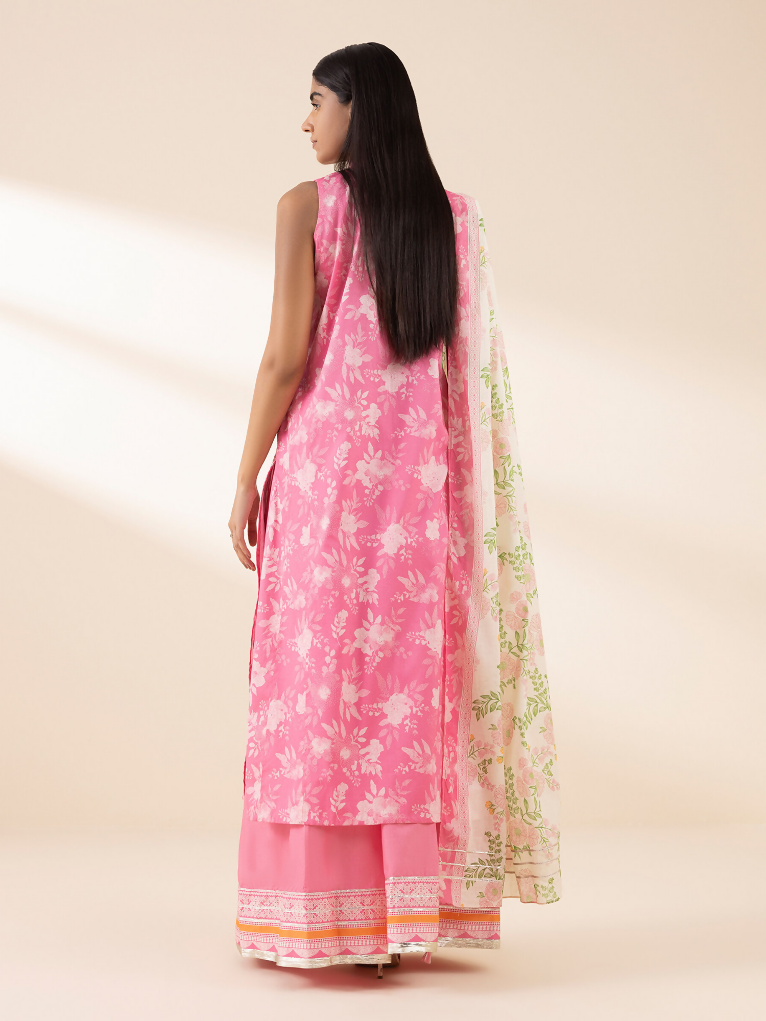 Sapphire Lawn Printed Unstitched 3-Piece Suit