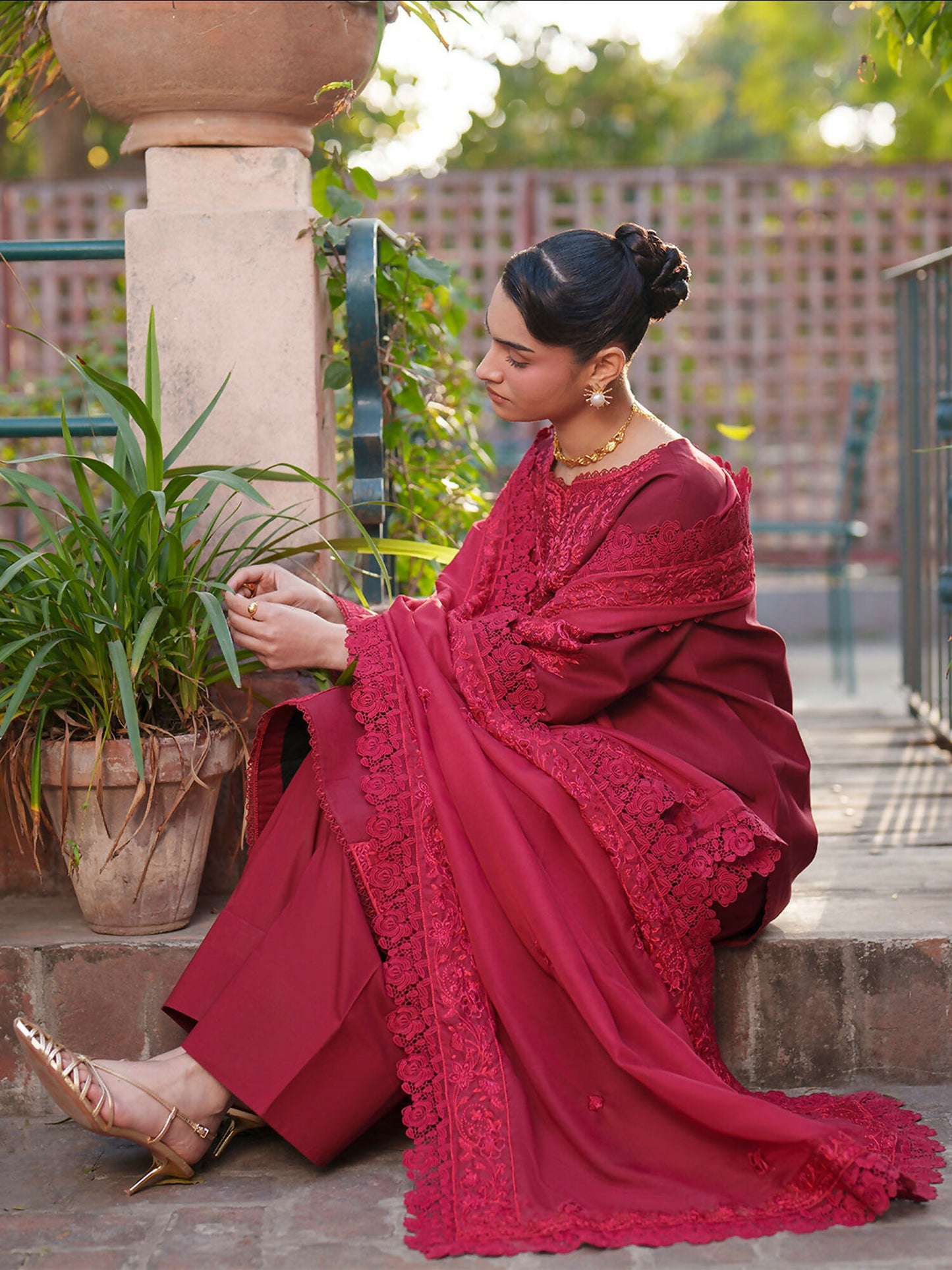 Mahnur Fiona Lawn'26 Embroidered Unstitched 3-Piece Suit-F-07