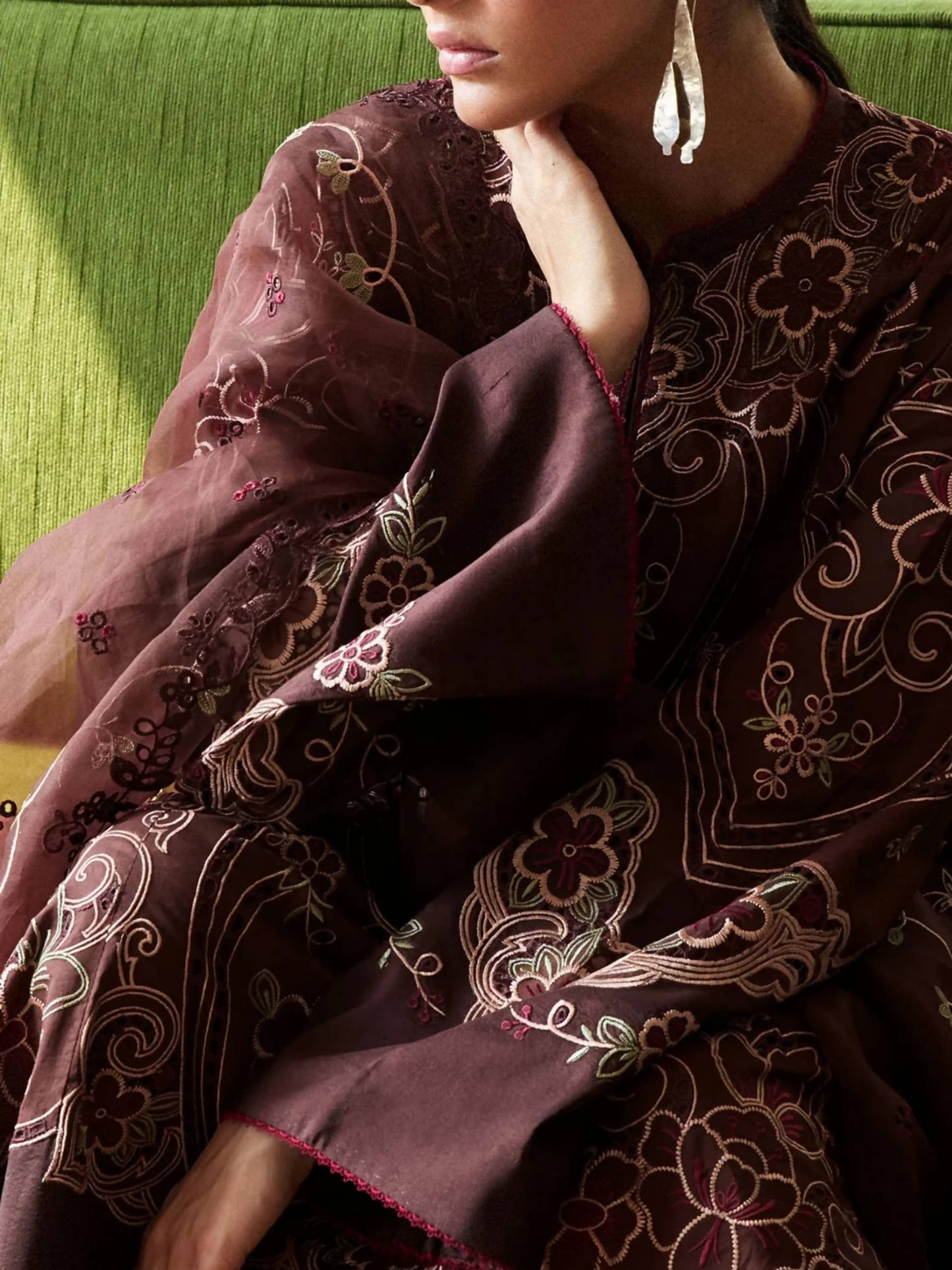 Zara Shahjahan Satori Lawn Embroidered Unstitched 3-Piece Suit-Shizumi-4B