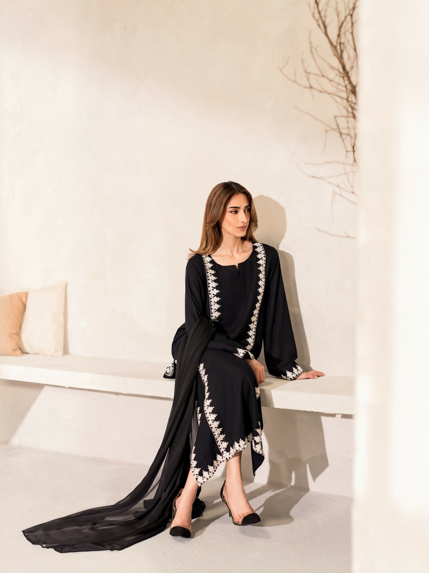 Zeephire Linen Embroidered Stitched 3-Piece Suit-Mira