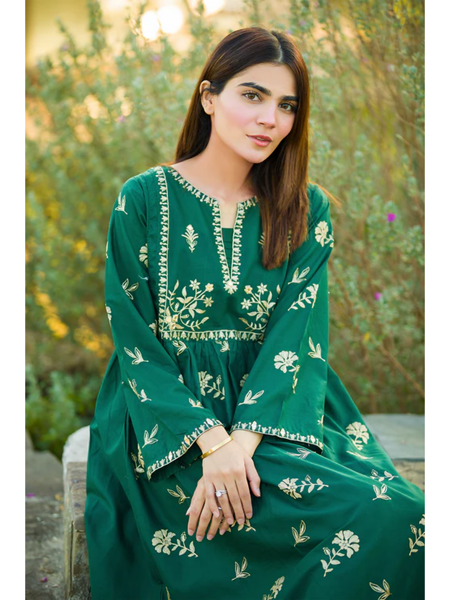 MAK Fashion Lawn Embroidered Stitched 2 Piece Suit-Minah
