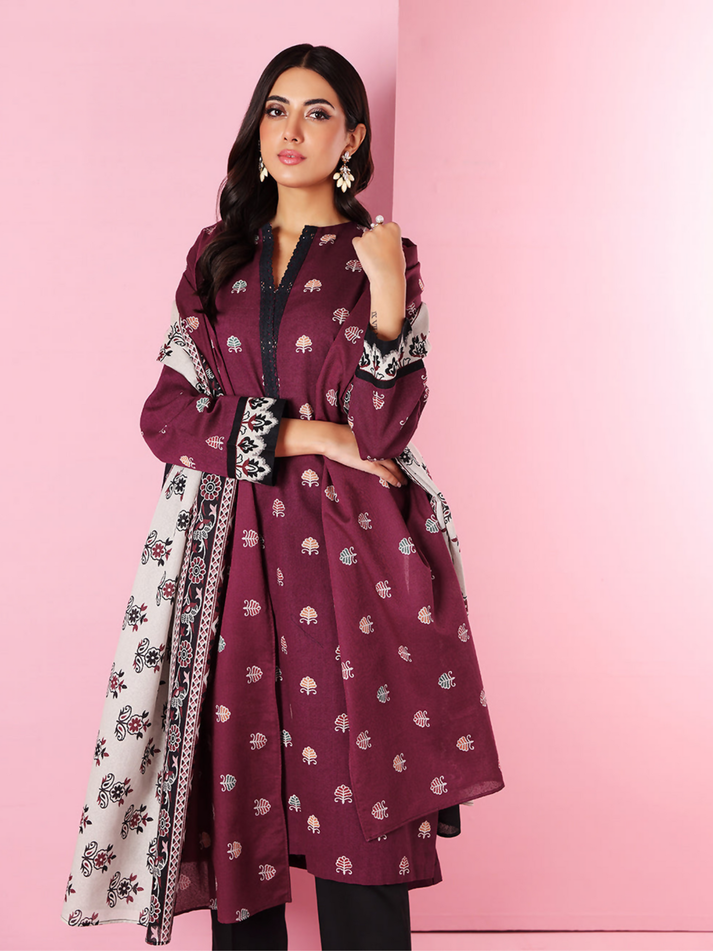 Nishat Khaddar Printed Unstitched 2-Piece Suit-42206263-R