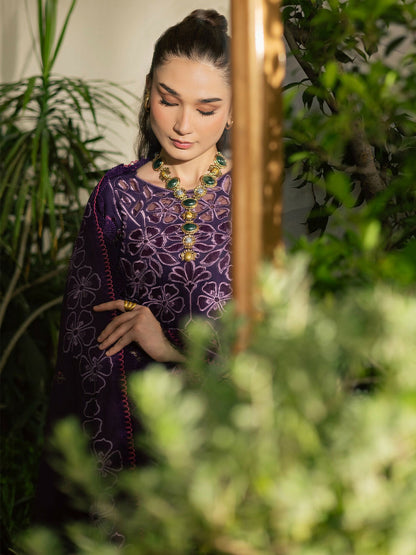 Mahnur Kaia Slub Linen Embroidered Stitched 3-Piece Suit-K- 01