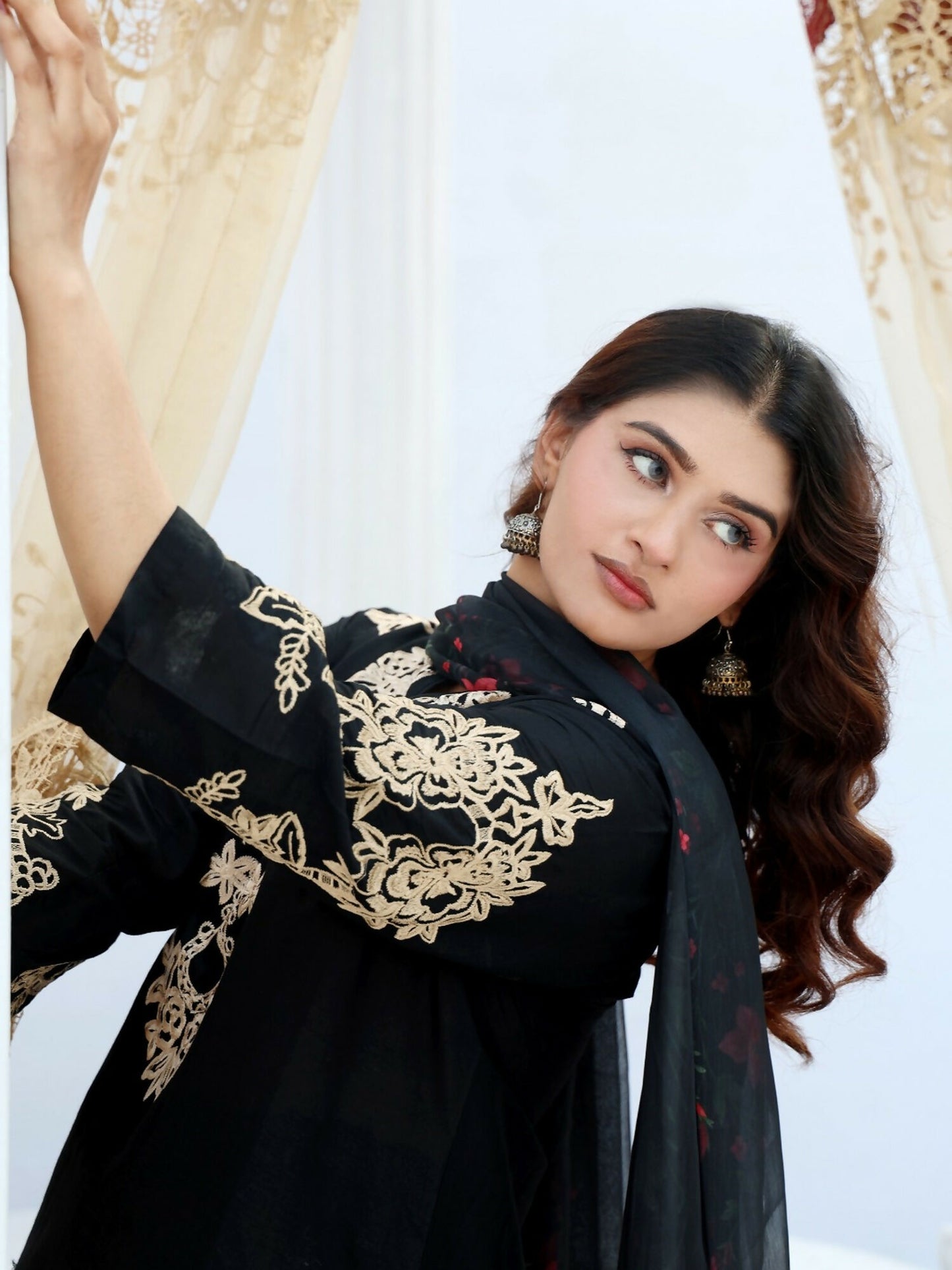 RB Pret & Couture Linen Embroidered Stitched 3-Piece Suit-06