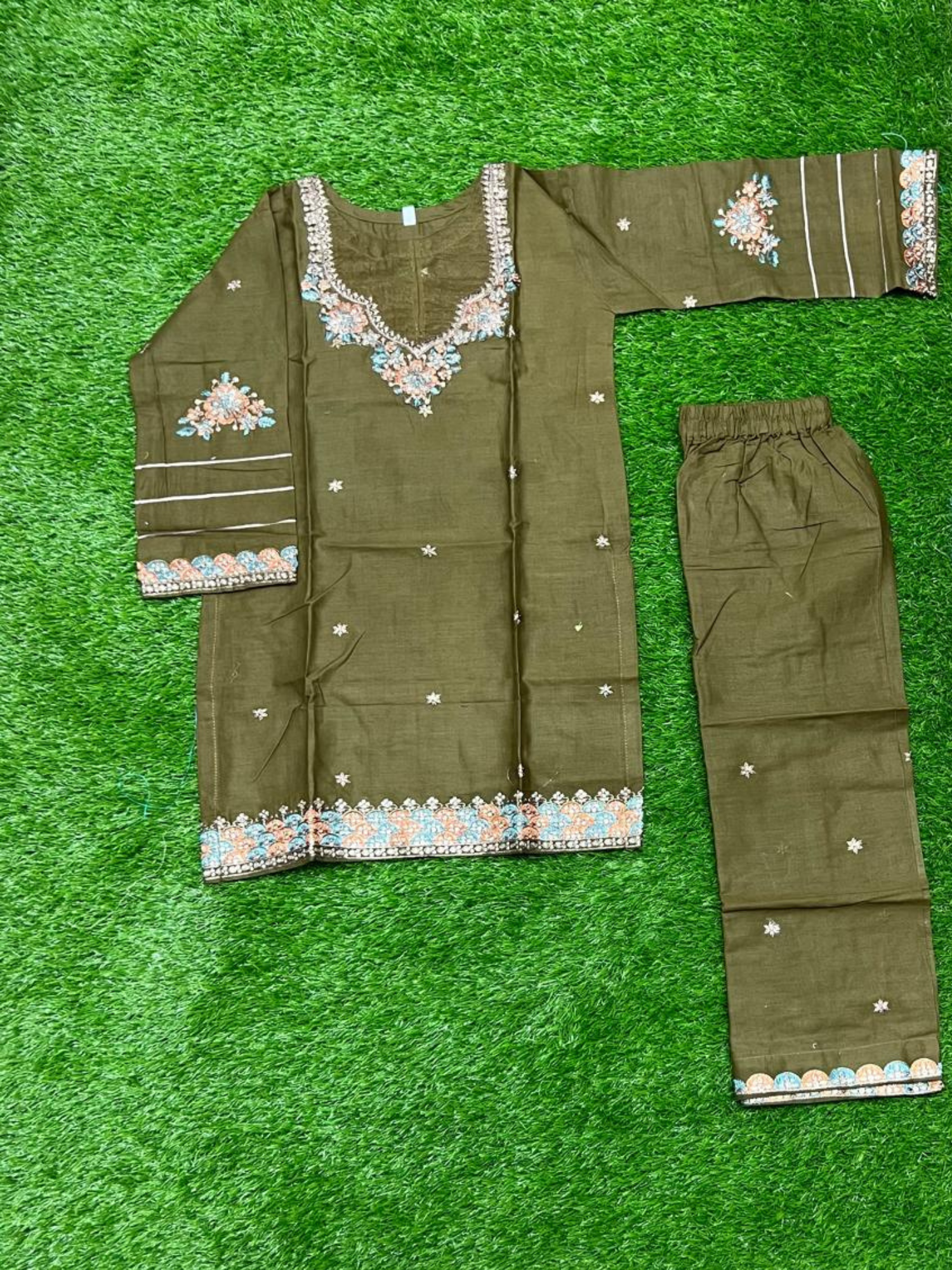 Olive Bin Shaukat Pima Lawn Embroidered Stitched 2-Piece Suit