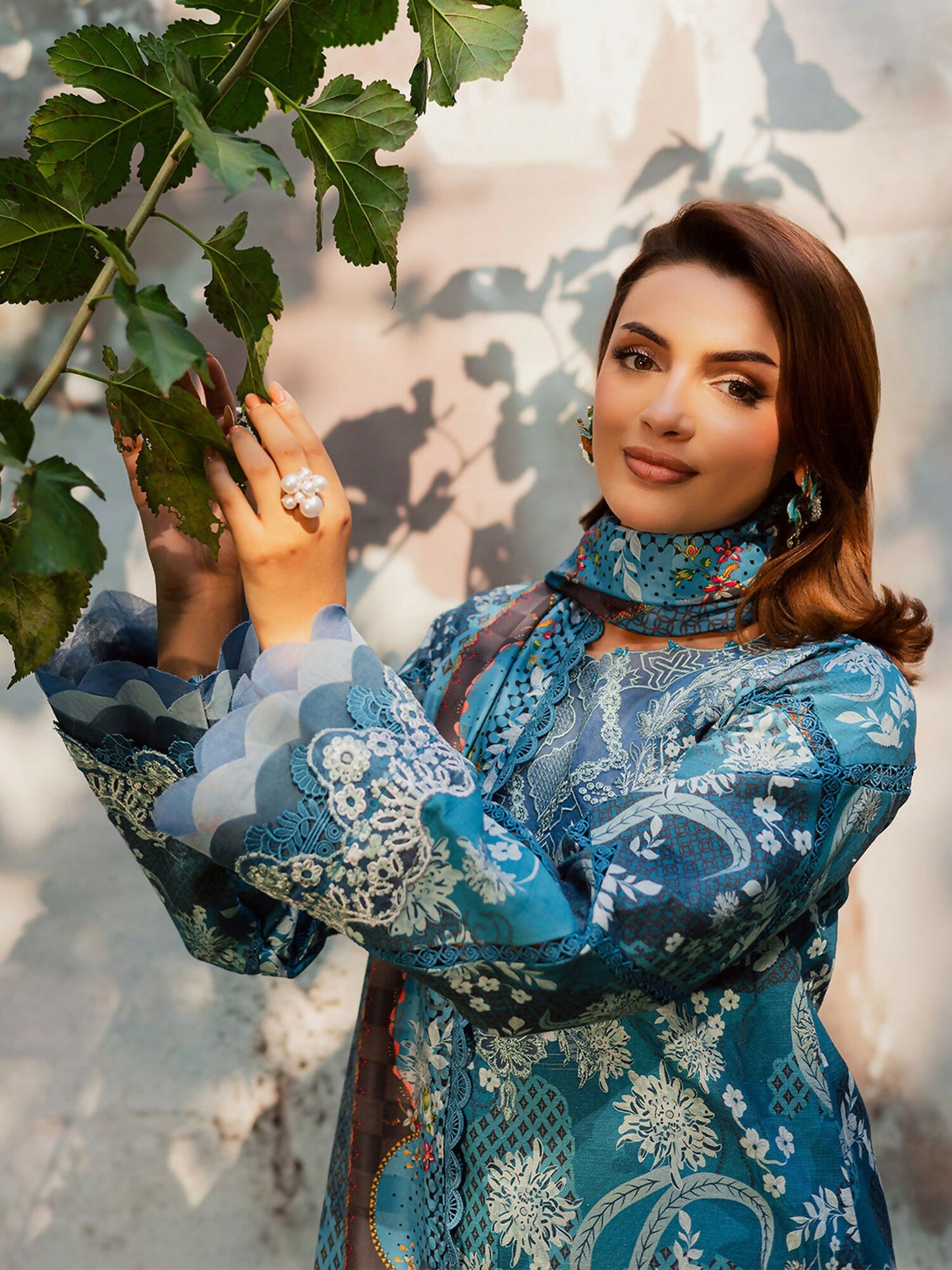 Parishay Rang e Sarma Khaddar Embroidered Unstitched 3-Piece Suit-SAR-01