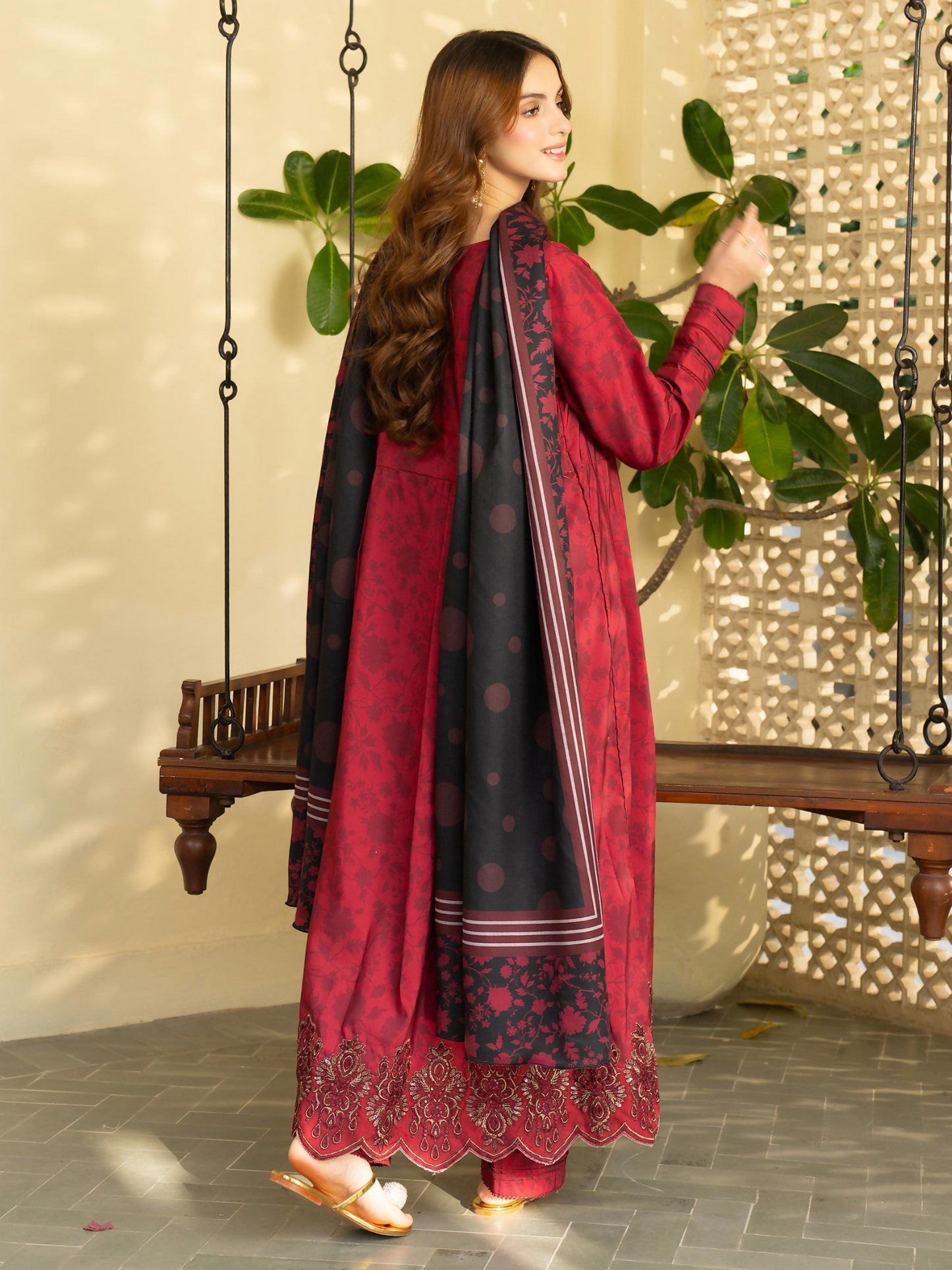 Panache Apparel Mah-e-Noor Khaddar Embroidered Stitched Suit-Merlot