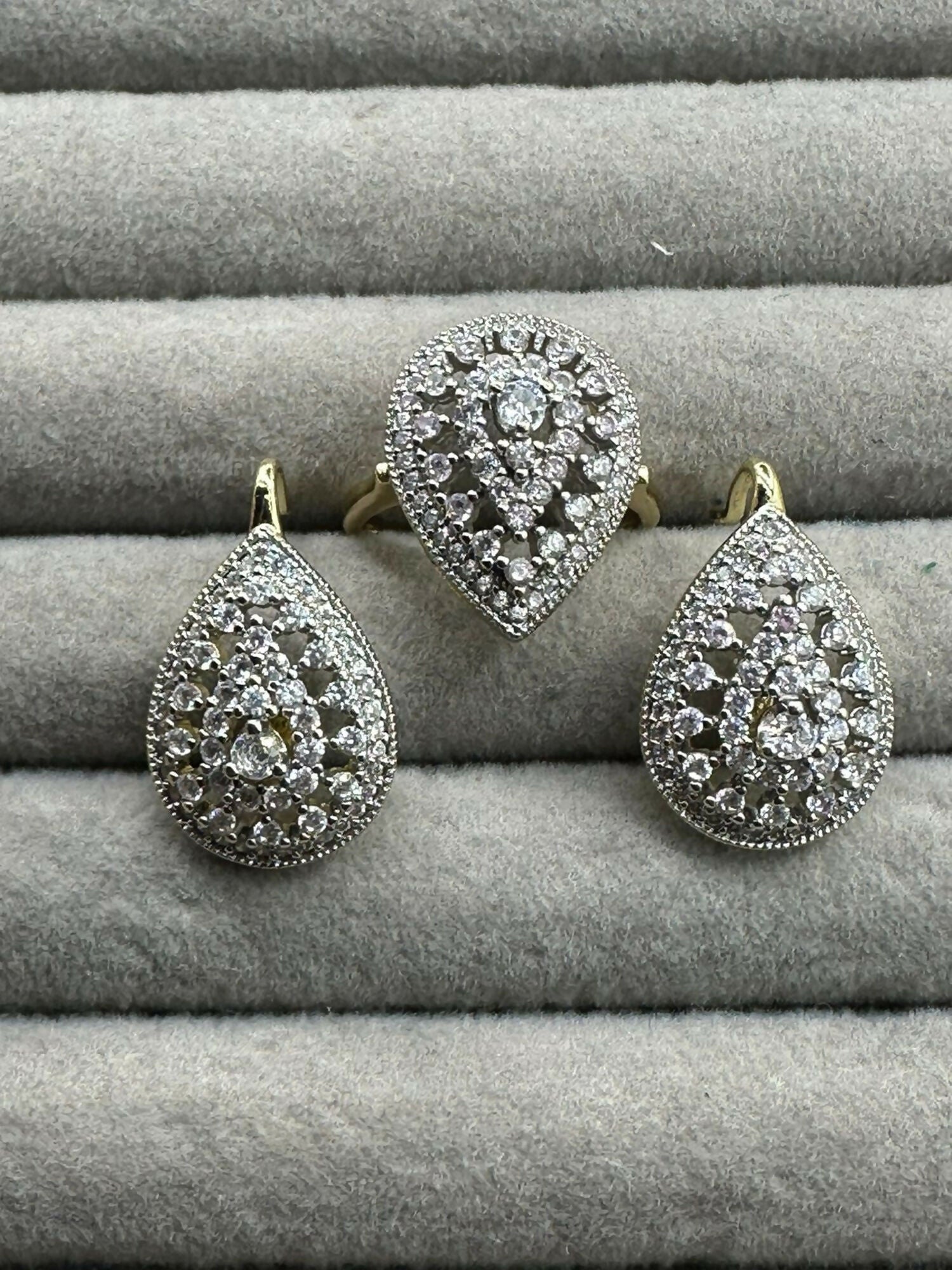 H&A Jewellery Earrings and Ring Set