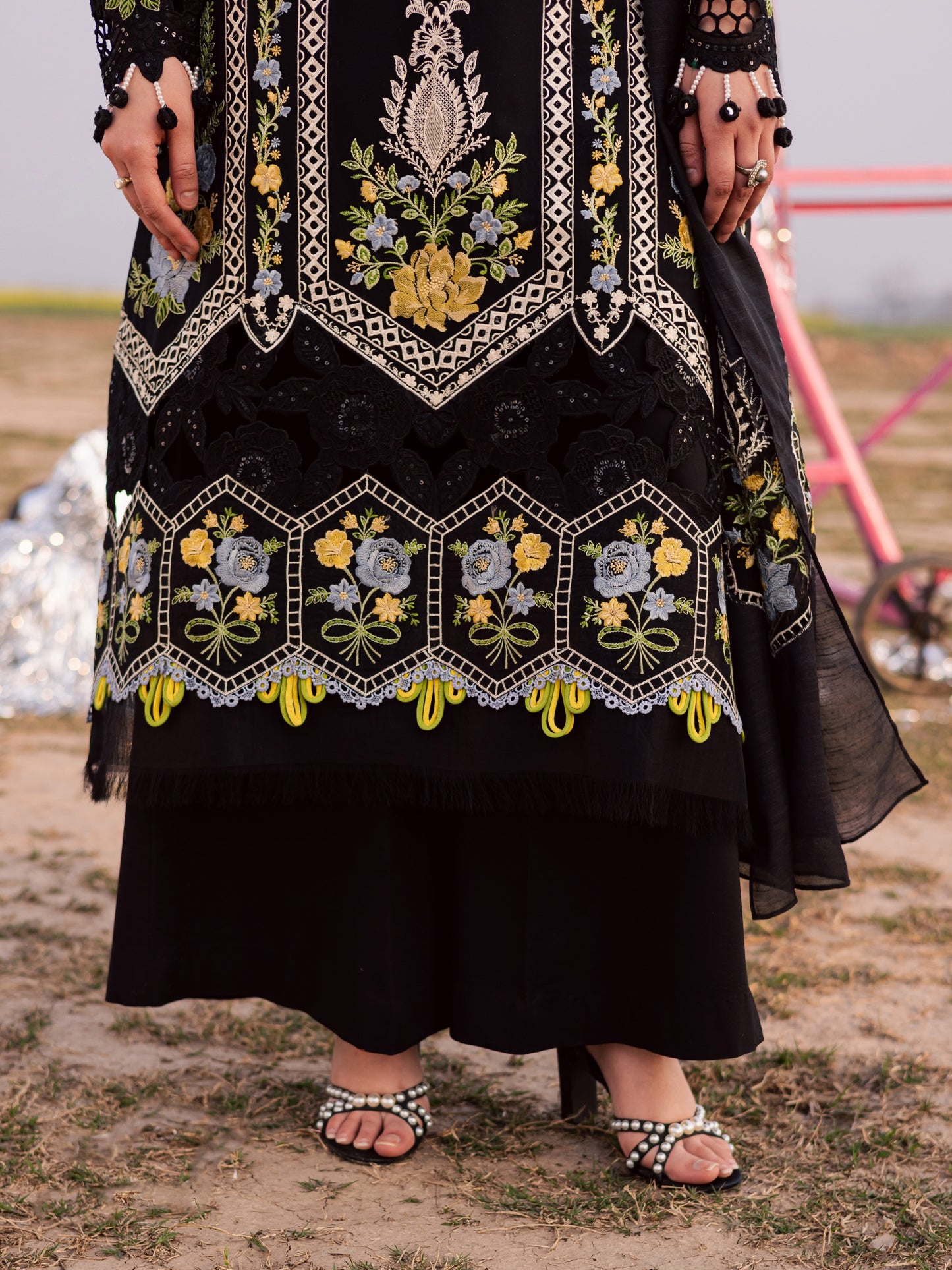 Black-Parishay Dil e Raqsam Lawn'26 Embroidered Unstitched 3-Piece Suit-DQ-01