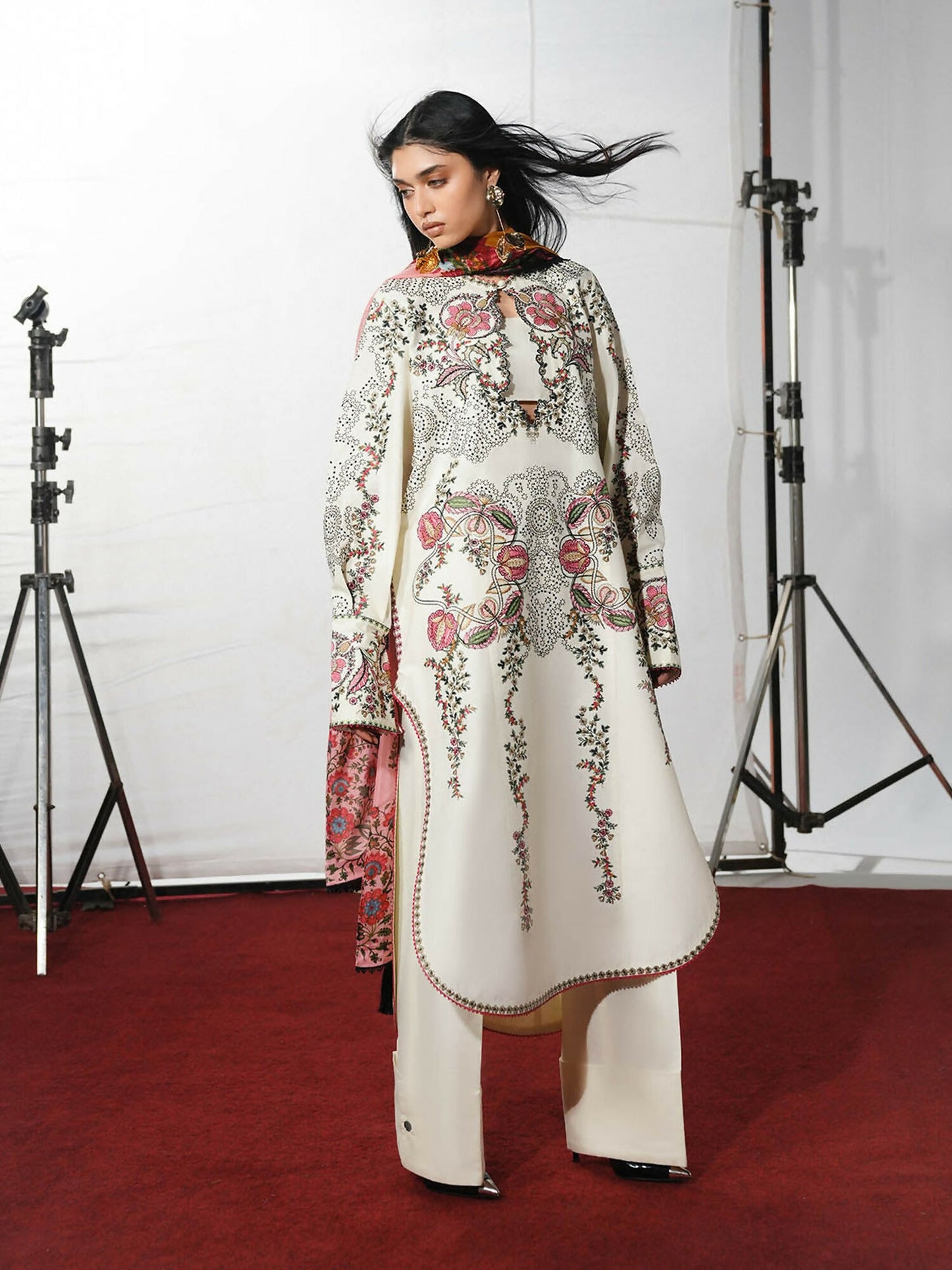 Jugnu by Hussain Rehar The Reserved View SS/Edit I Cotton Embroidered Unstitched 3-Piece Suit-Rasti