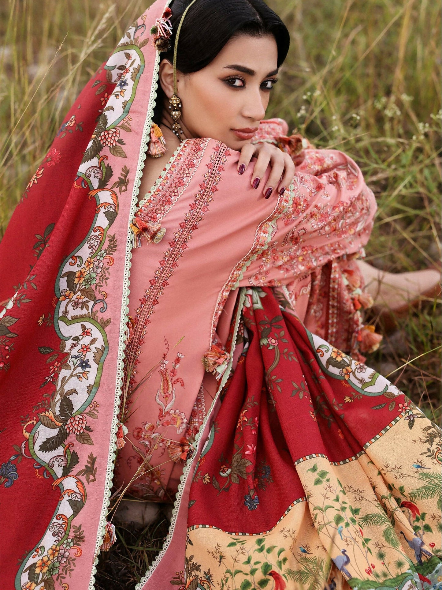 Hussain Rehar Khaddar'25 Embroidered Unstitched 3-Piece Suit-Mahpara