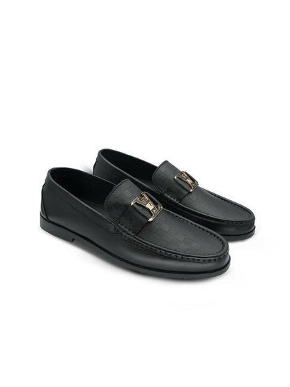 Cow leather casual shoes with a durable rubber sole and lightweight design—ideal for both relaxed and semi-formal occasions.