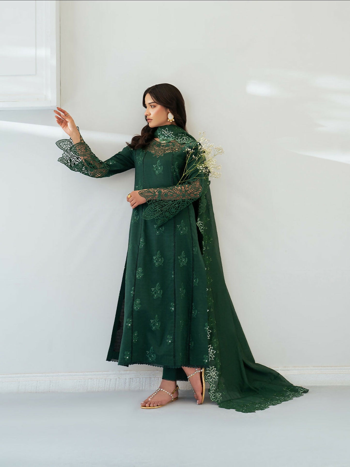 Mahnur Sera Pret'26 Lawn Embroidered Stitched 3-Piece Suit-SP-02
