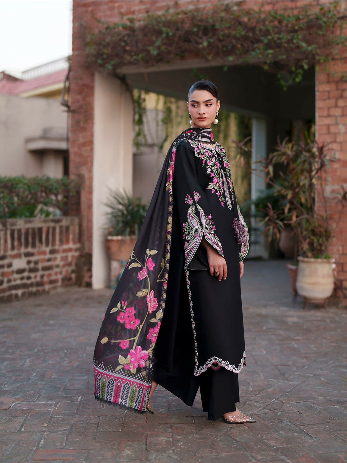 Mahnur Fiona Lawn'26 Embroidered Unstitched 3-Piece Suit-F-09