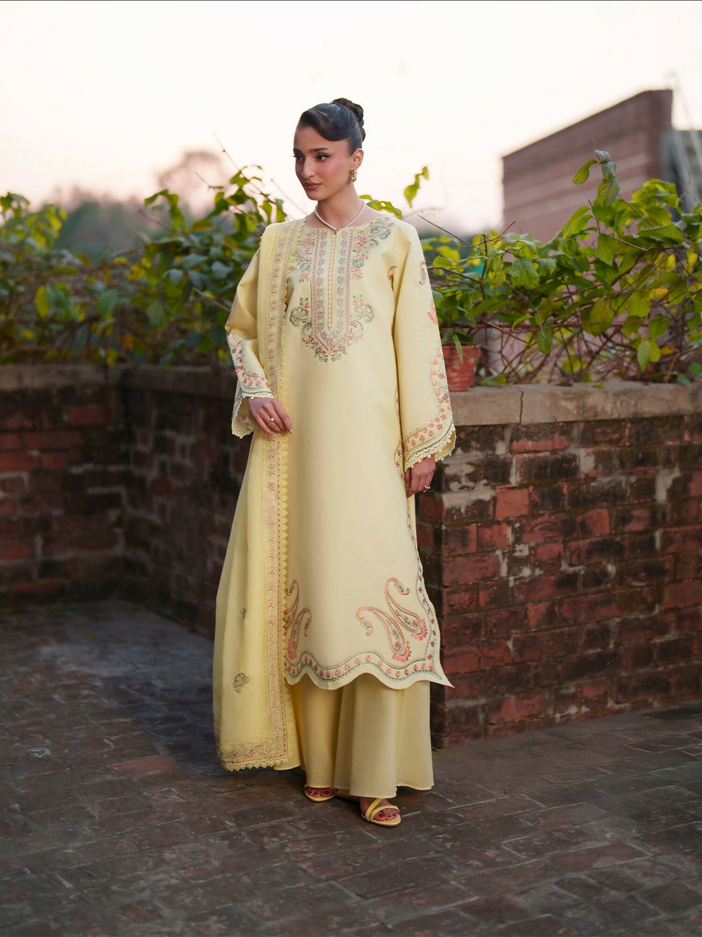 Mahnur Fiona Lawn'26 Embroidered Unstitched 3-Piece Suit-F-05