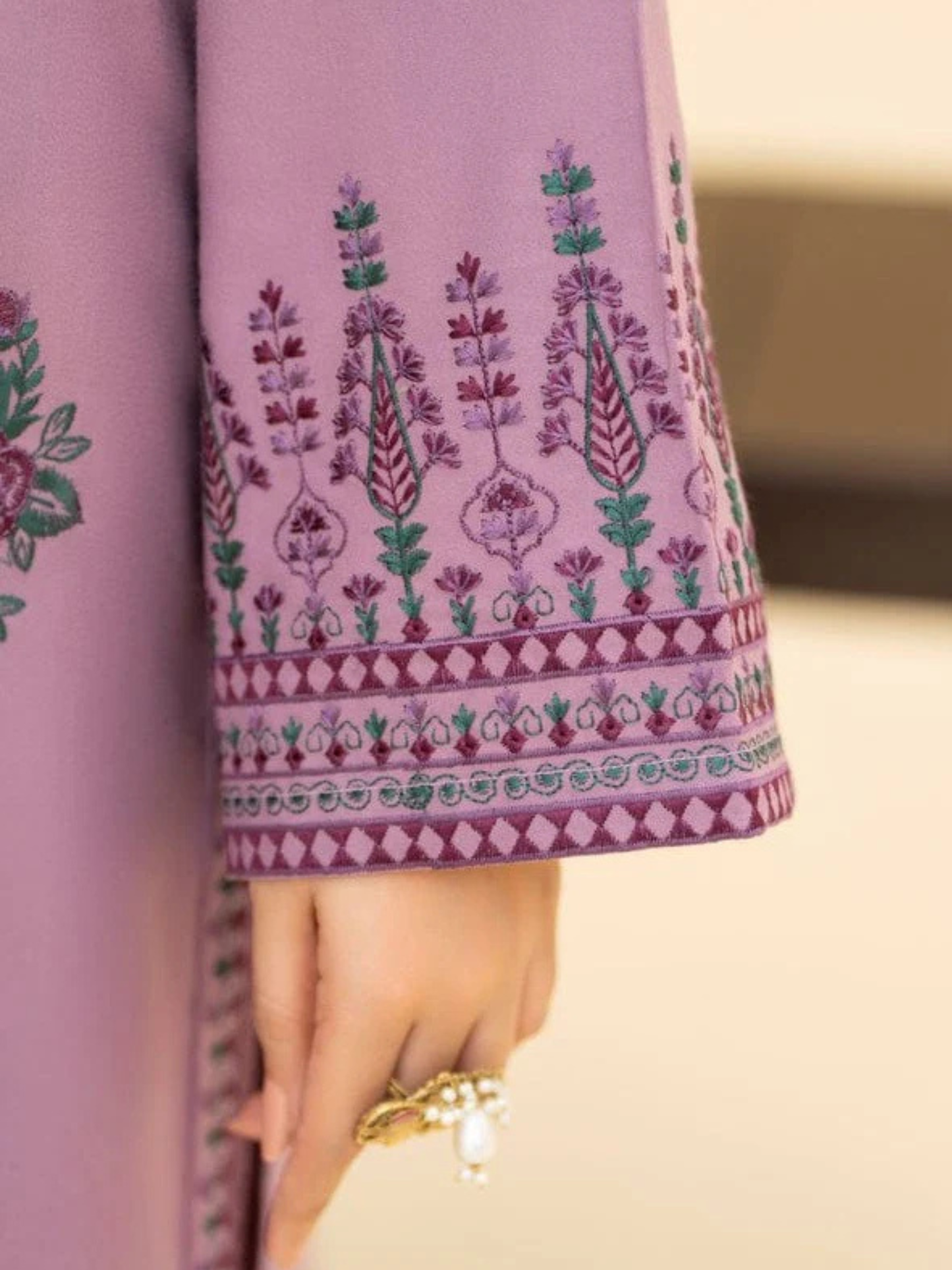 Purple Silai Libas Linen Embroidered Stitched 3-Piece Suit-Zaraq 