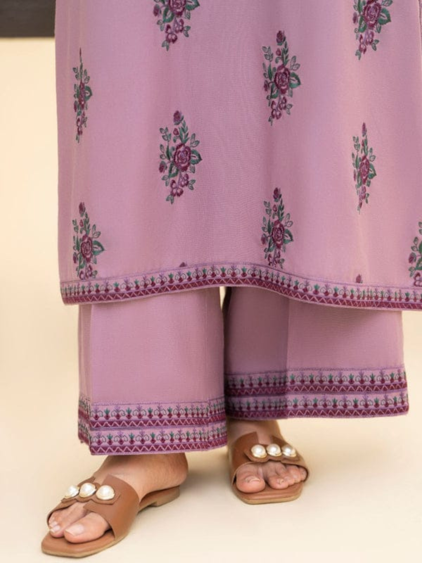Purple Silai Libas Linen Embroidered Stitched 3-Piece Suit-Zaraq 