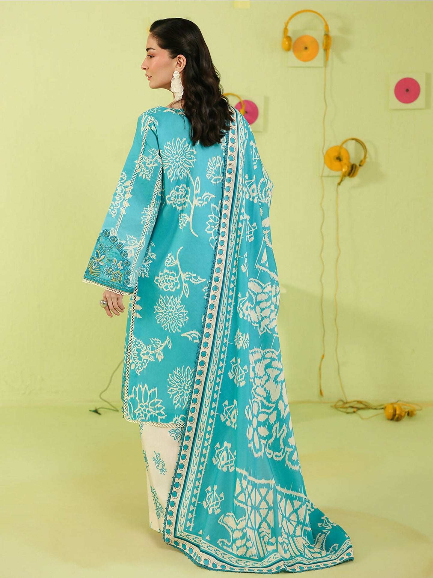 Mahnur Anaya Vol.2 Lawn Embroidered Stitched 3-Piece Suit-AN-2-07