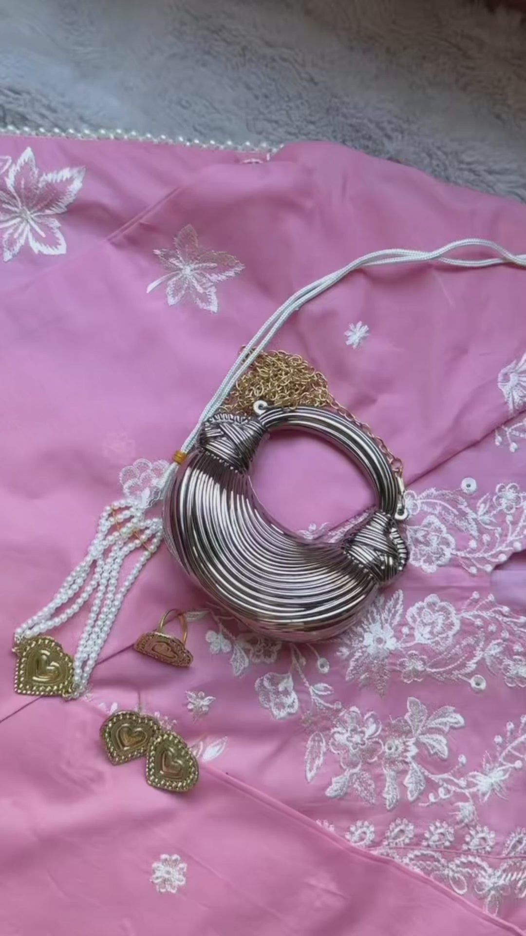 Gold and White-Durwaj's Necklace Set-DW-122