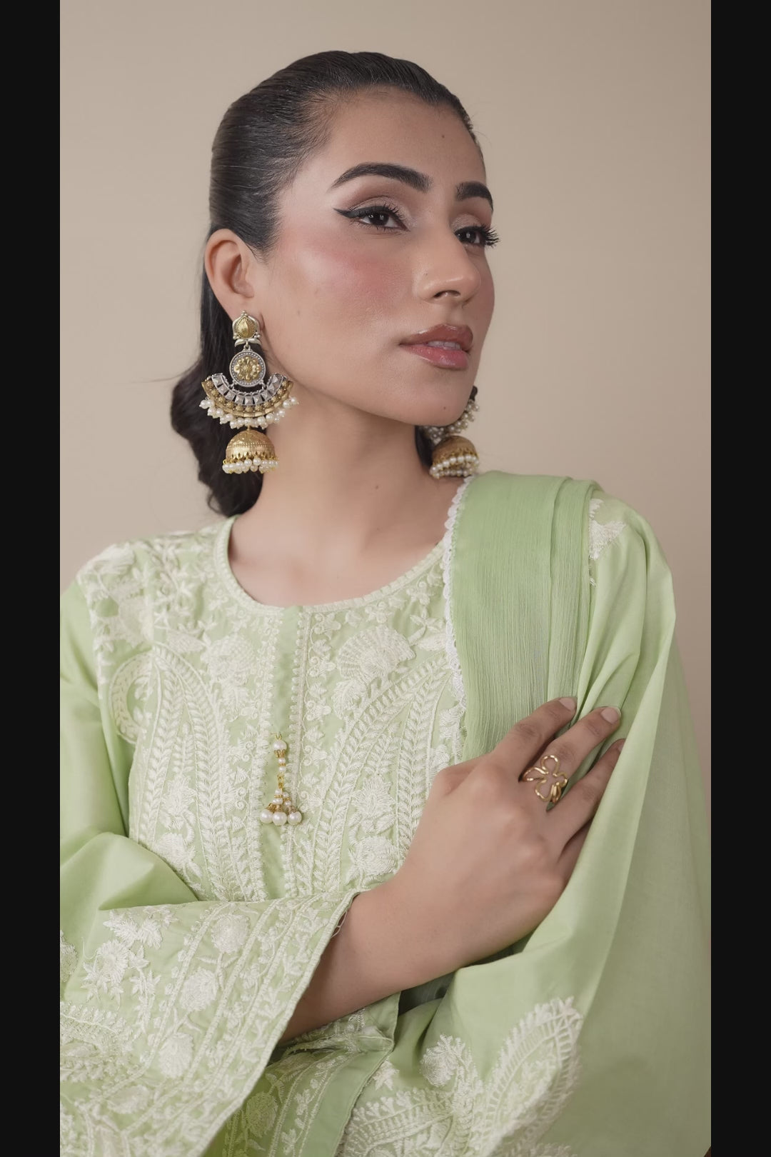 Green Stylish Collection Mahani Lawn Embroidered Stitched 3-Piece Suit-Afreen