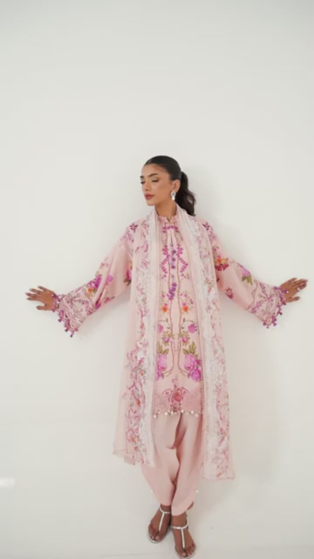 Sana Safinaz Lawn Embroidered Unstitched 3-Piece Suit-M251-026B-3CI