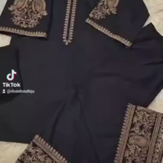 Black-Dua's Boutique Lawn Embroidered Stitched 3-Piece Suit-Ayra Noir