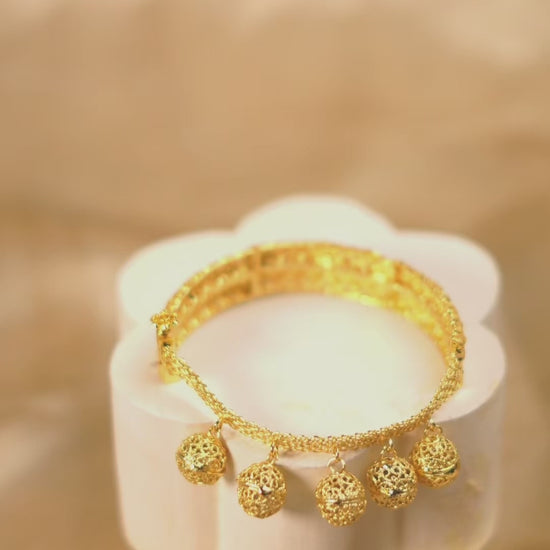 Orya Jewellery Gold Dangling Charm Bracelet Bangle