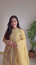 Mahnur Sirene Luxury Lawn'26 Embroidered Unstitched 3-Piece Suit-S-02