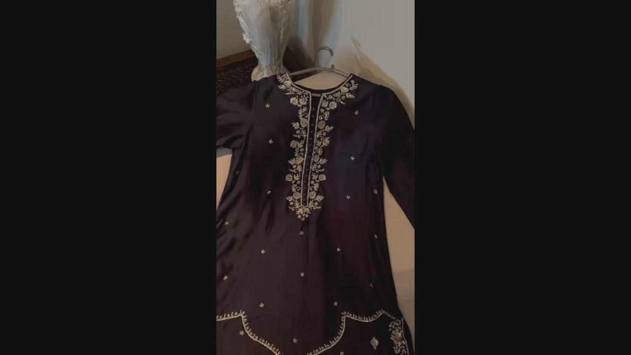 House Of Mahjan Eid Pret I Raw Silk Embroidered Stitched 2-Piece Suit