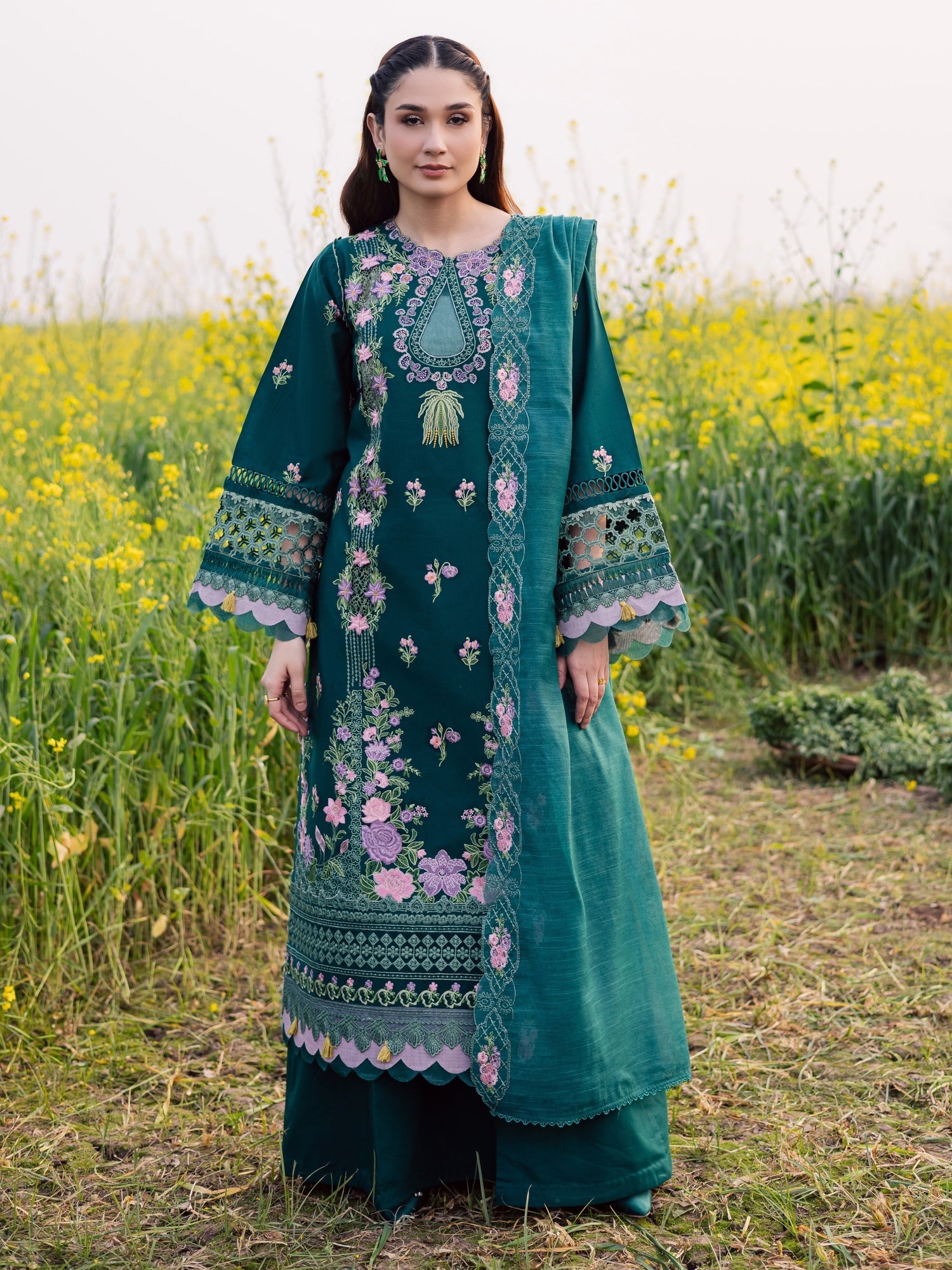 Bottle Green Parishay Dil e Raqsam Lawn'26 Embroidered Unstitched 3-Piece Suit-DQ-11
