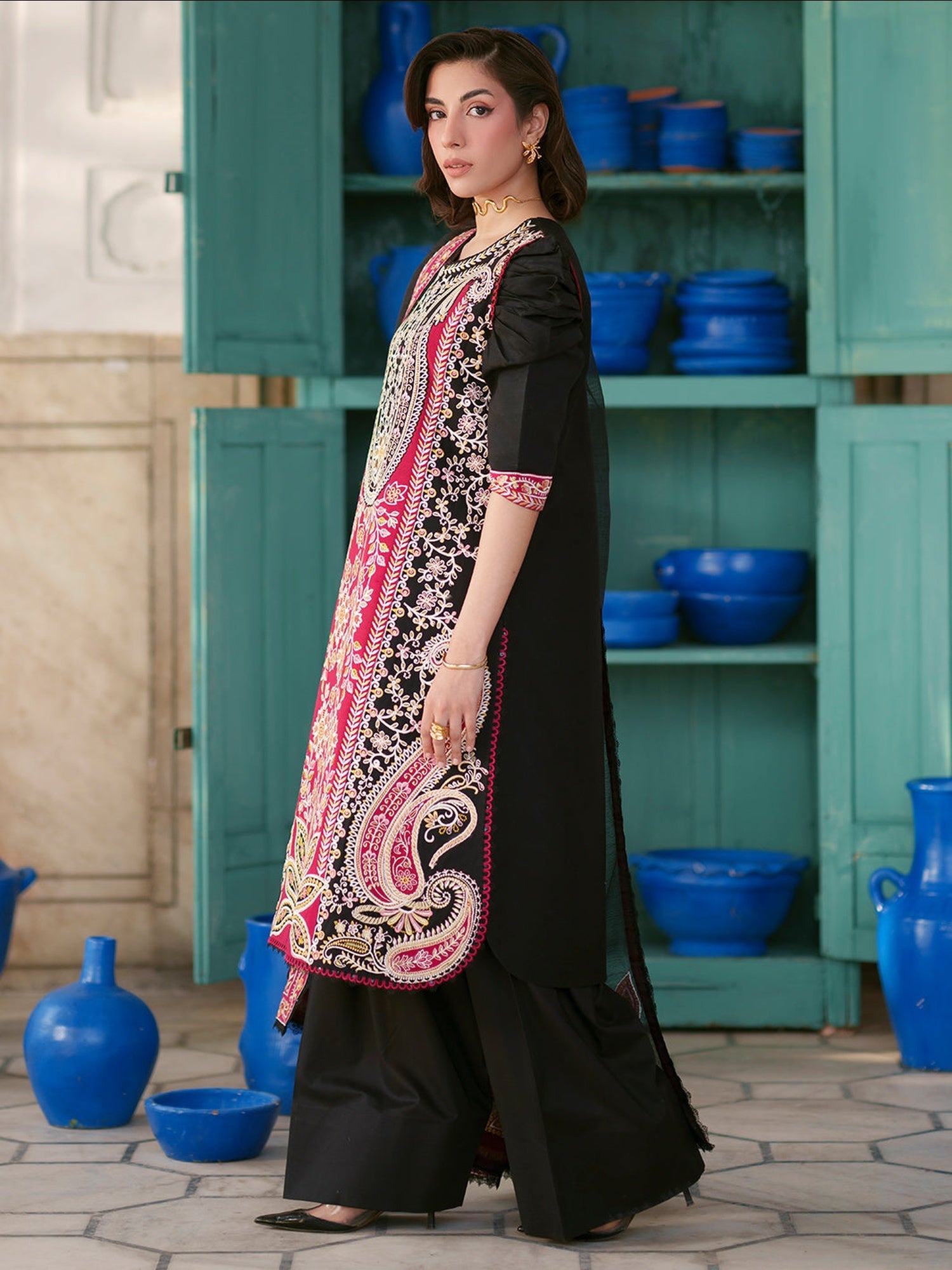 Black Pink Mahnur Nilofer Luxury Lawn'26 Embroidered Unstitched 3-Piece Suit-NL-12