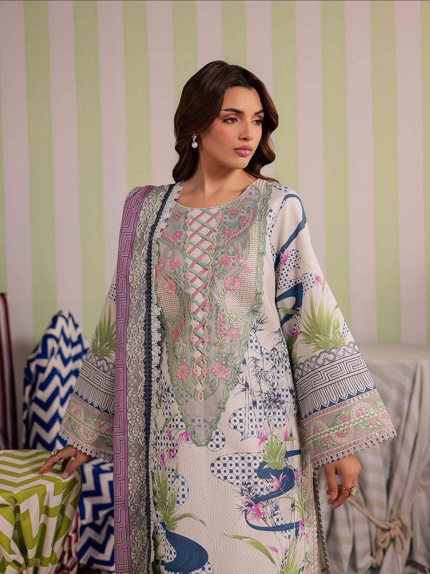 Ivory-Mahnur Afsana Lawn'26 Embroidered Unstitched 3-Piece Suit-AL-07
