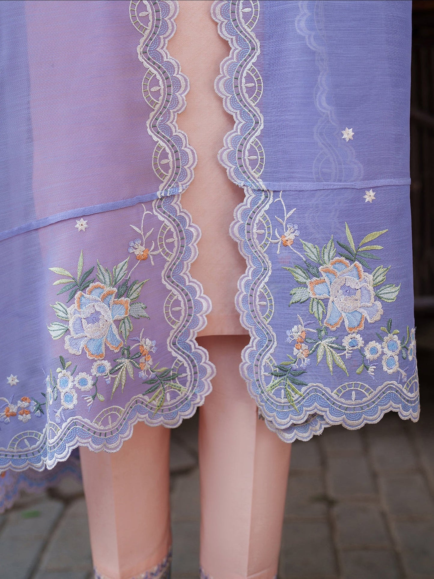 Pink Binilyas Suroor Unstitched Lawn'26 Embroidered 3-Piece Suit-241-A