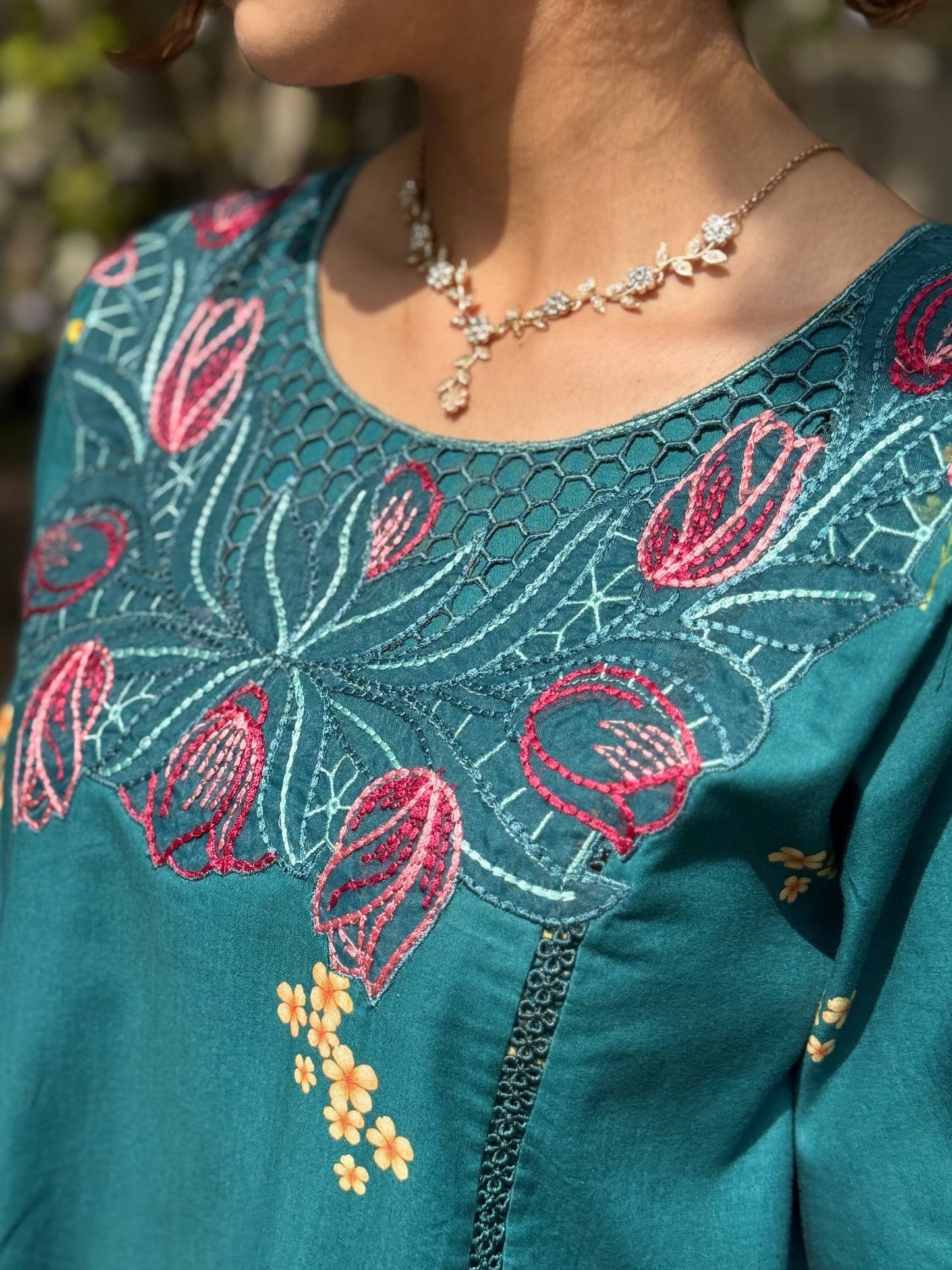 Teal and Pink Sehrish Kanwal Festive Print'26 Lawn Embroidered Stitched 3-Piece Suit-Rouge