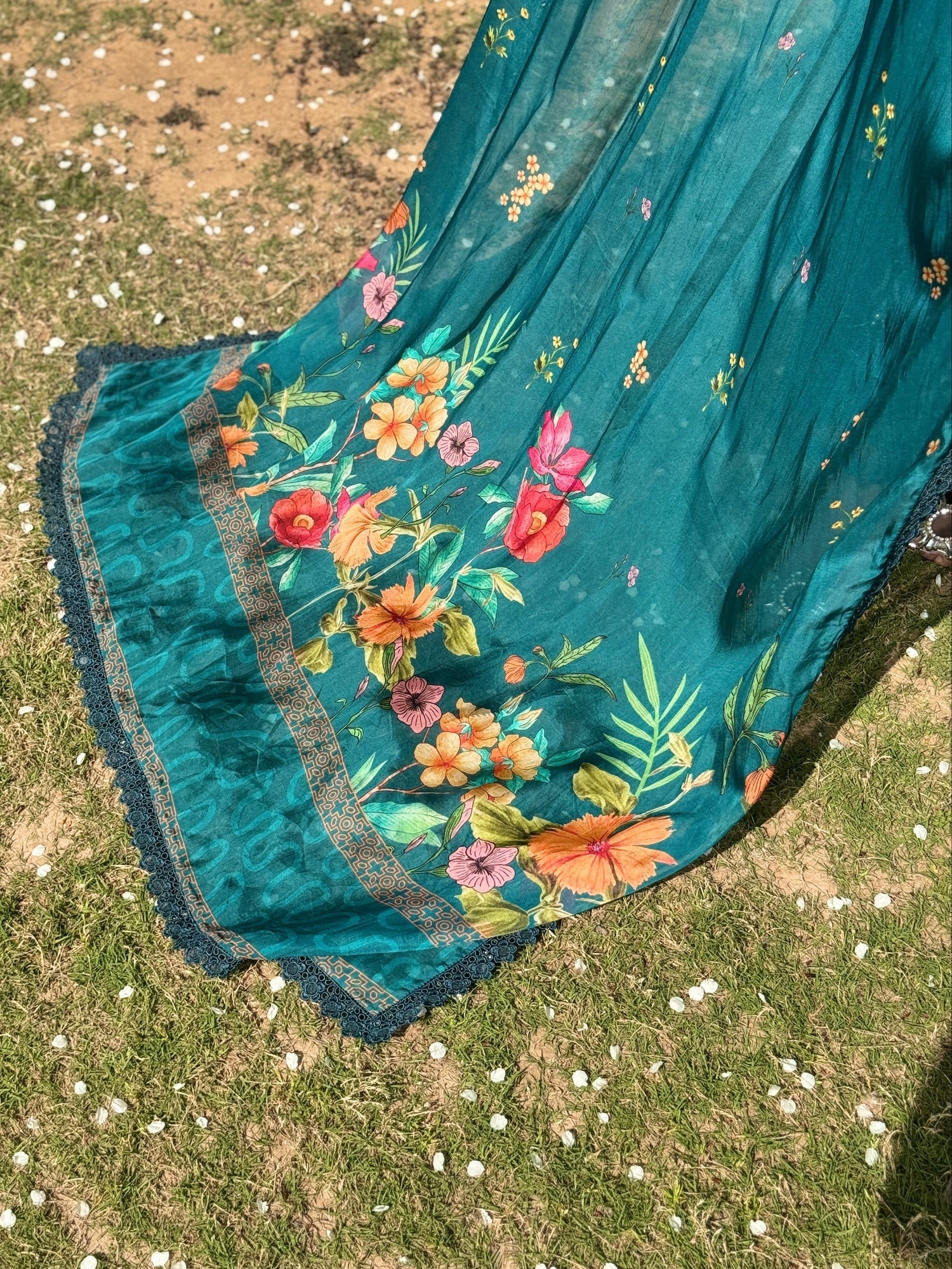 Green Sehrish Kanwal Festive Print'26 Lawn Embroidered Unstitched 3-Piece Suit-Rouge