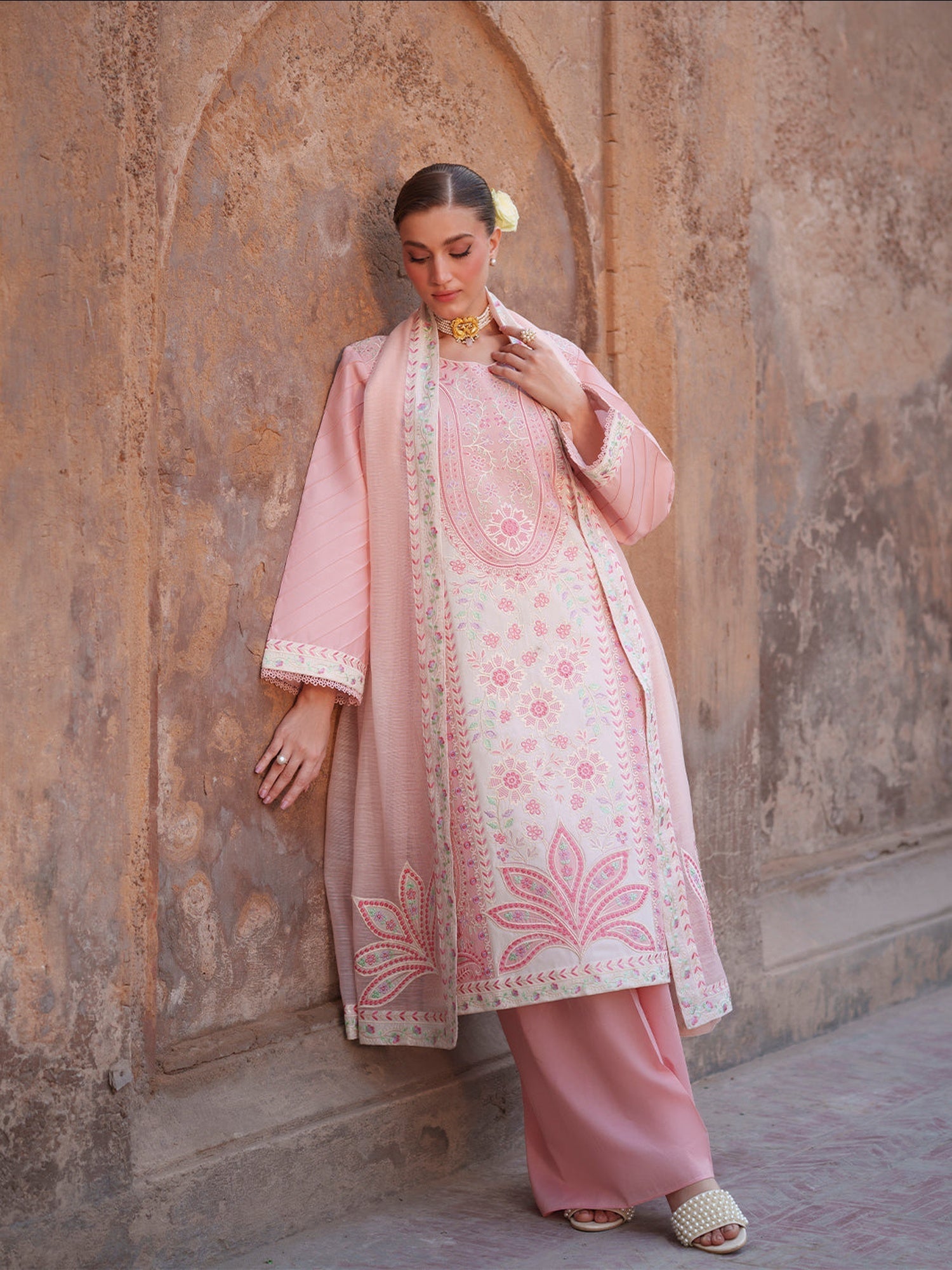 Pink Mahnur  Nilofer Luxury Lawn'26 Embroidered Unstitched 3-Piece Suit-NL-01