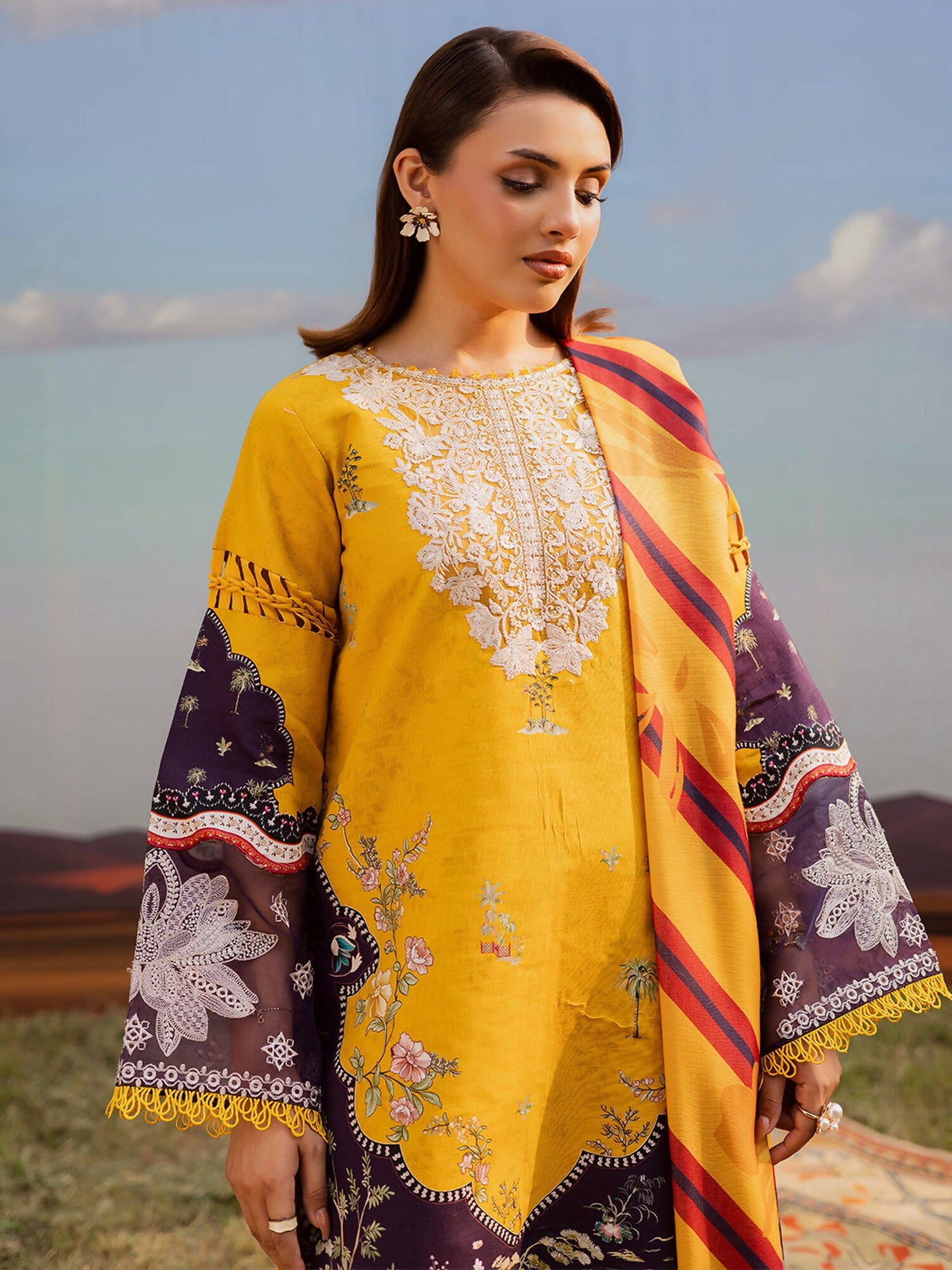 Parishay Rang e Sarma Khaddar Embroidered Unstitched 3-Piece Suit-SAR-05