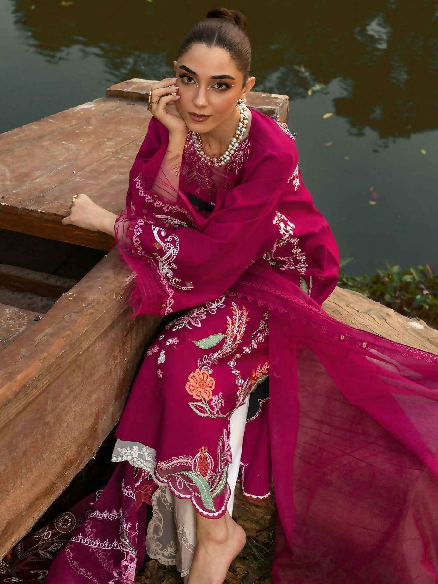 Crimson Tasawar Lawn Embroidered Unstitched 3-Piece Suit-Mirror Garden-D3A