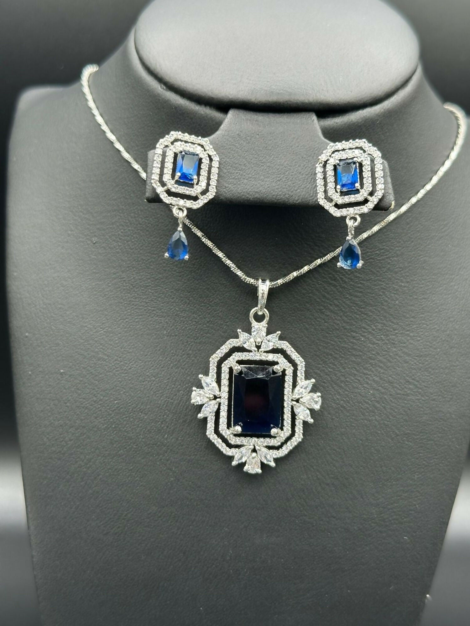 H&A Jewellery One Carat Silver Rhodium Plated Jewellery Set