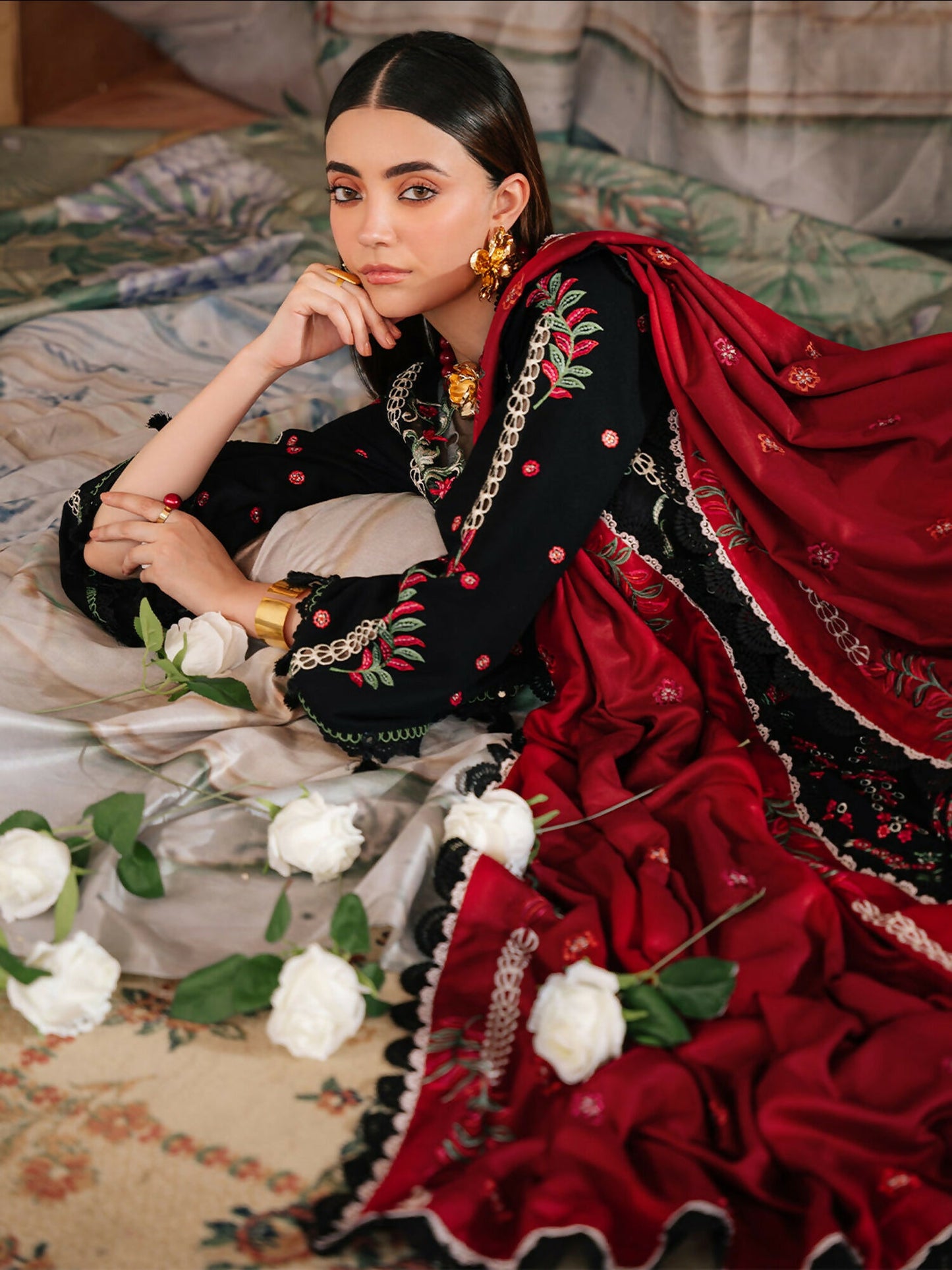 Mahnur Secret Garden Karandi Embroidered Unstitched 3-Piece Suit–SG-005