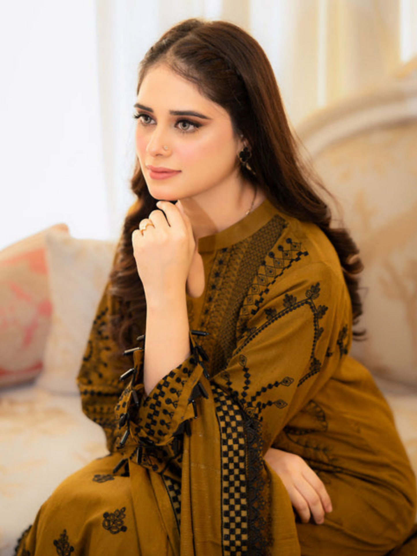 Tawakal Closet Linen Embroidered Stitched 3-Piece Suit-Zaitoon
